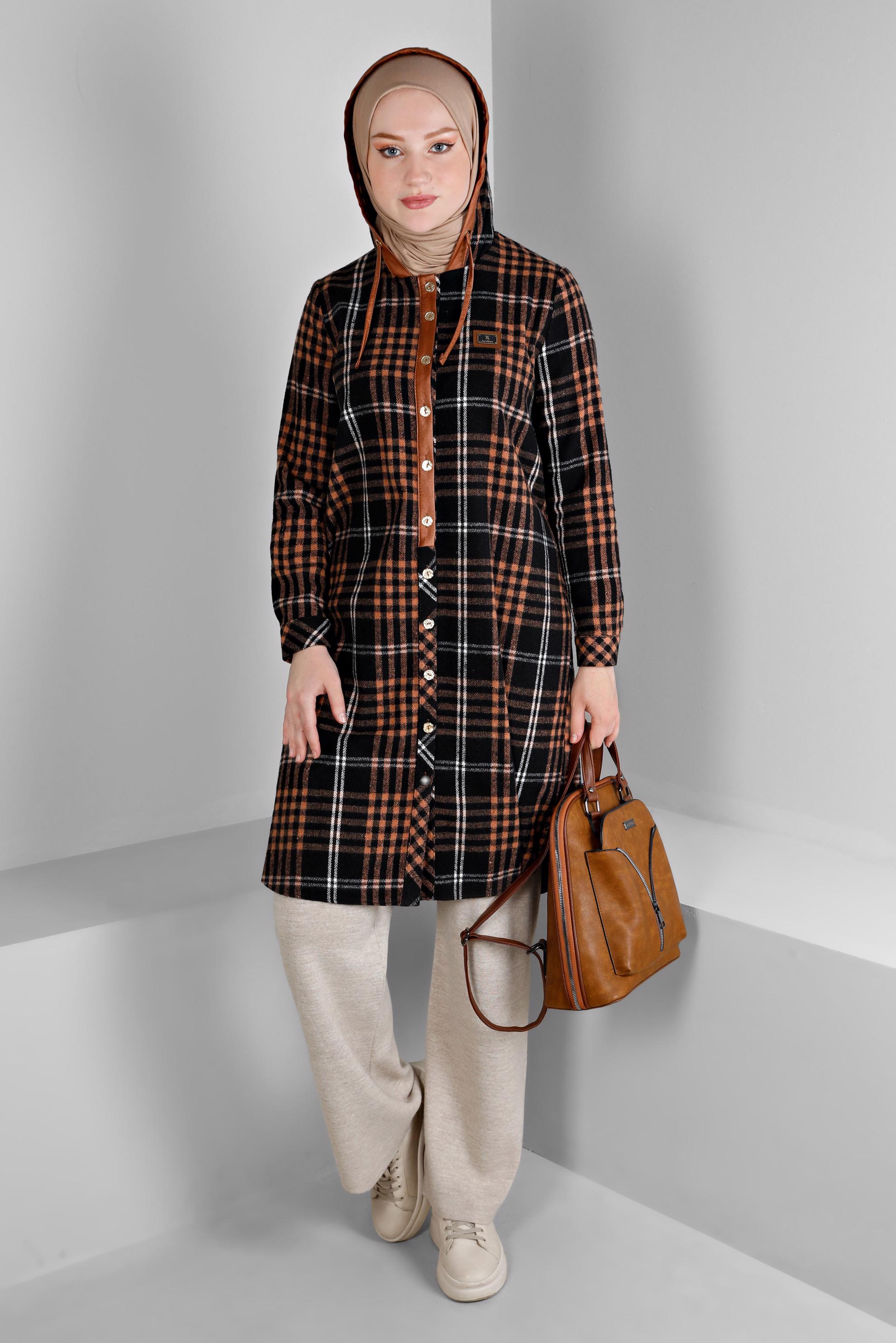 Tesettür giyim TABA EKOSE DESENLİ KAPÜŞONLU TUNİK 43457