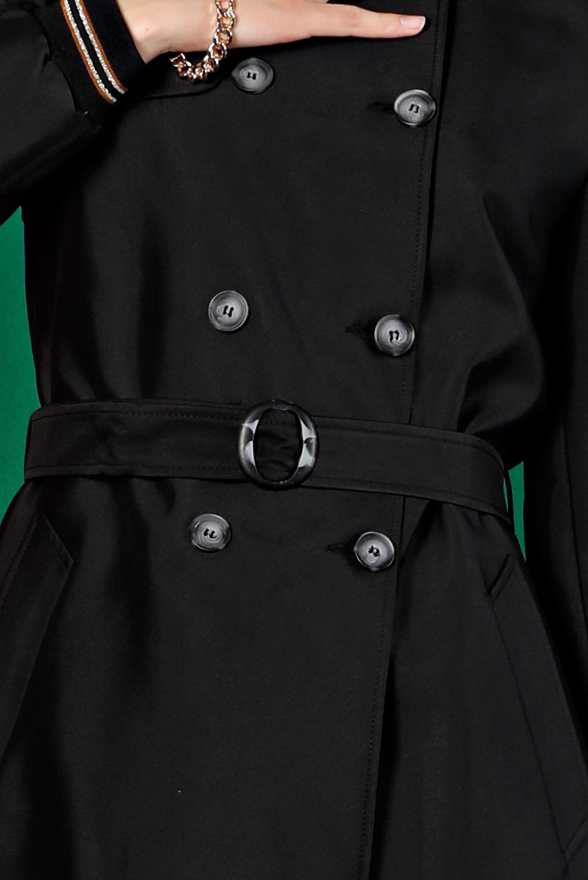 Tesettür giyim SİYAH MANŞETLERİ LASTİKLİ DÜĞMELİ TRENÇKOT 10467 