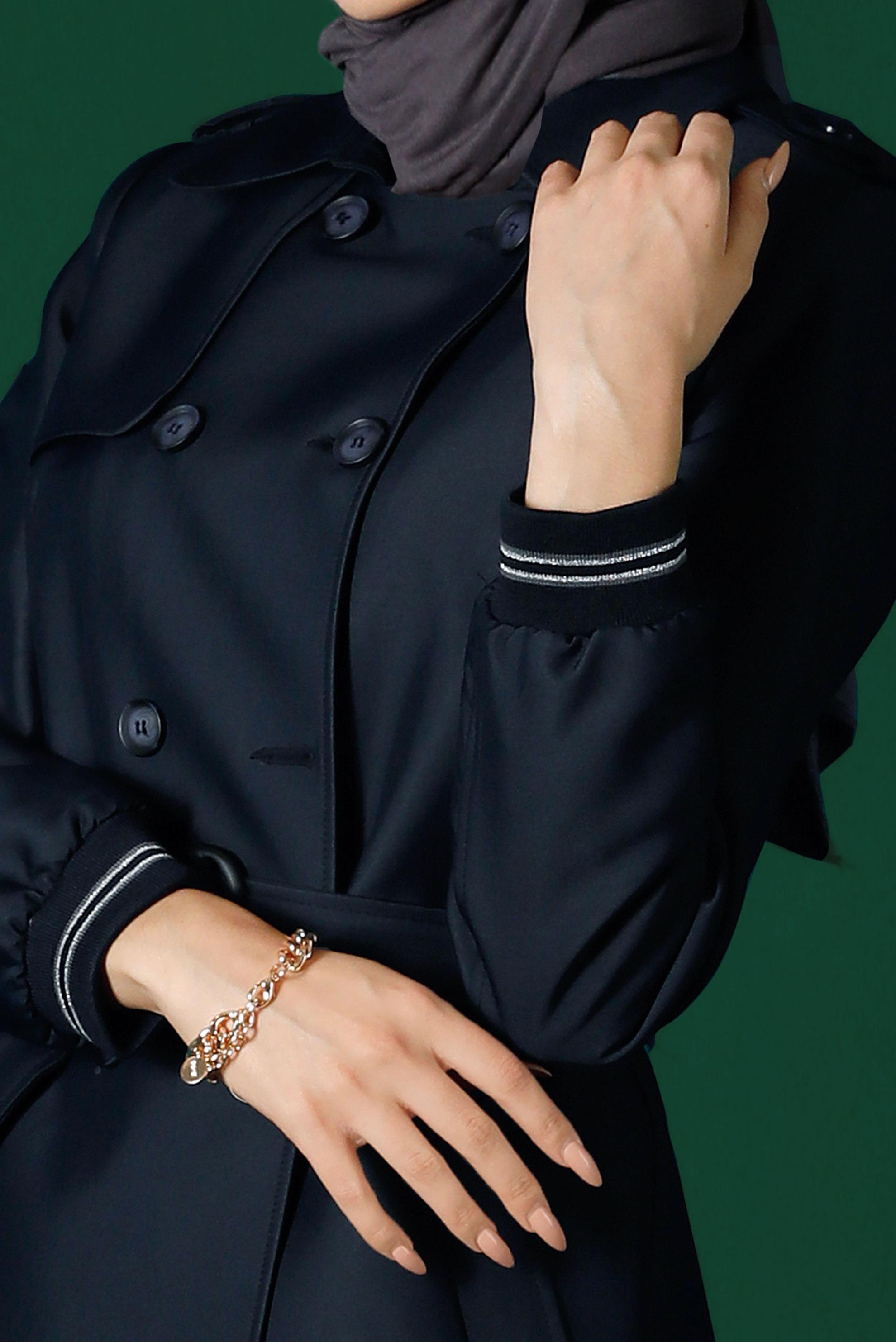 Tesettür giyim LACİVERT MANŞETLERİ LASTİKLİ DÜĞMELİ TRENÇKOT 10467 