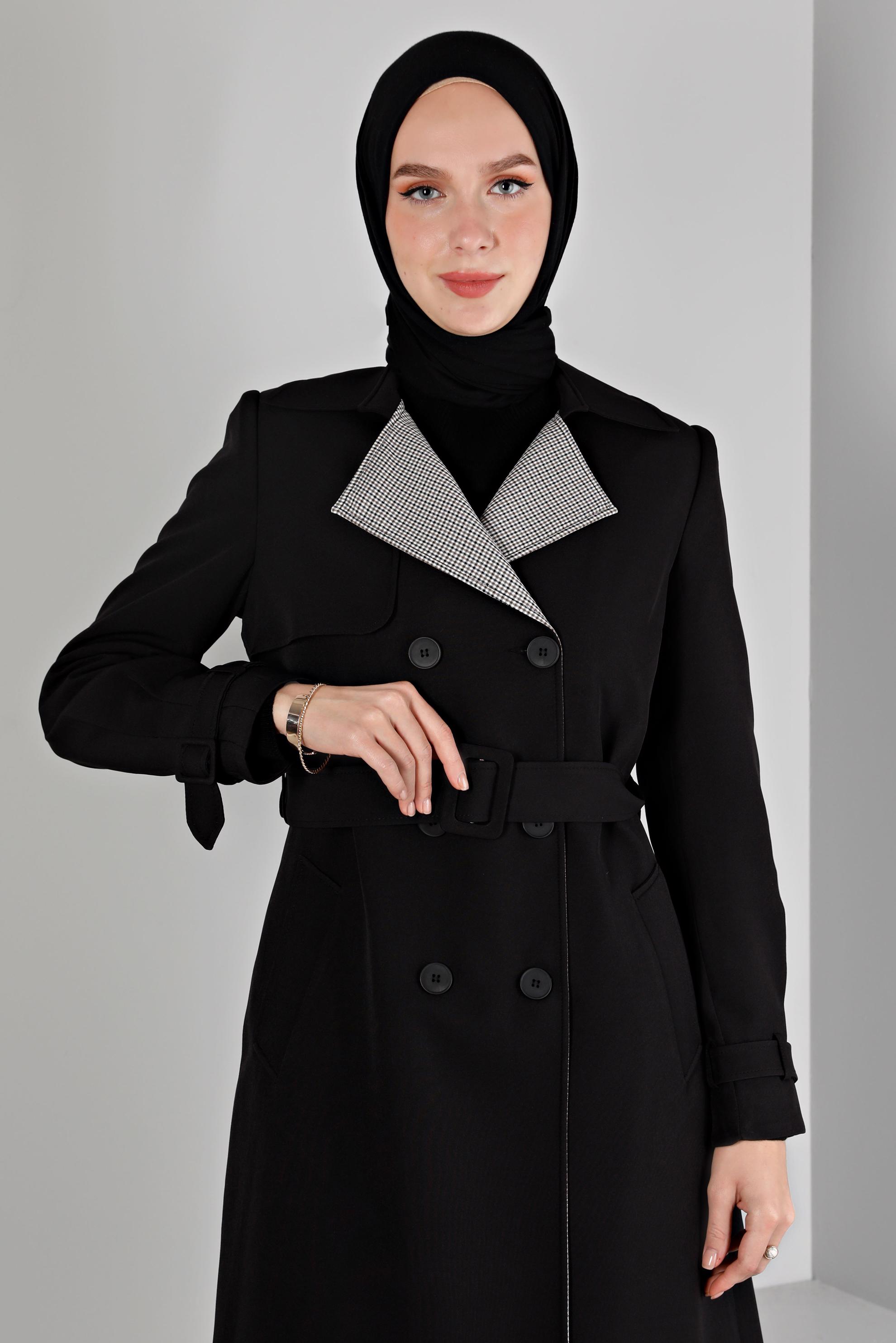 Tesettür giyim SİYAH EKOSE DESEN DETAYLI KEMERLİ TRENÇKOT 10665