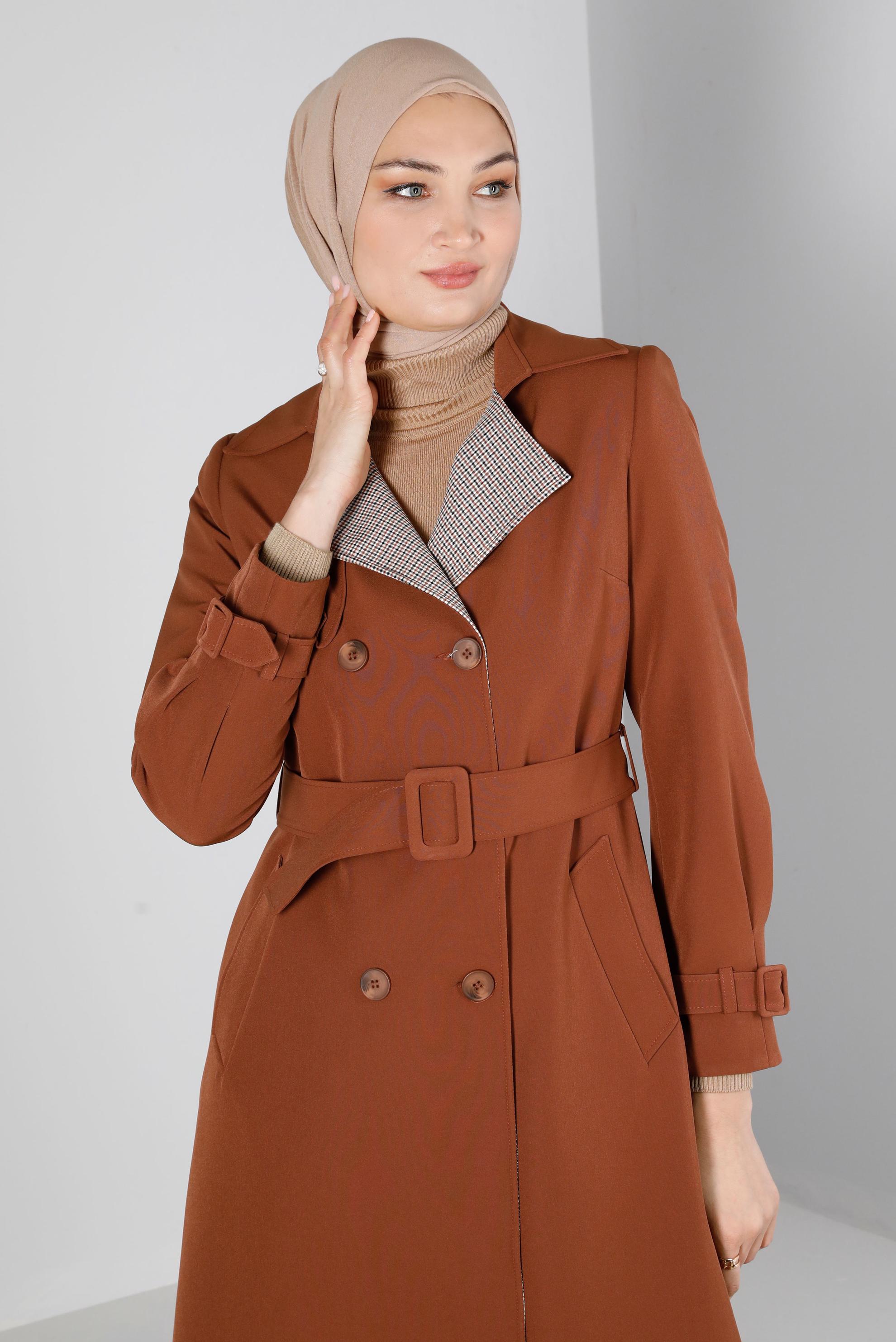 Tesettür giyim TURUNCU EKOSE DESEN DETAYLI KEMERLİ TRENÇKOT 10665