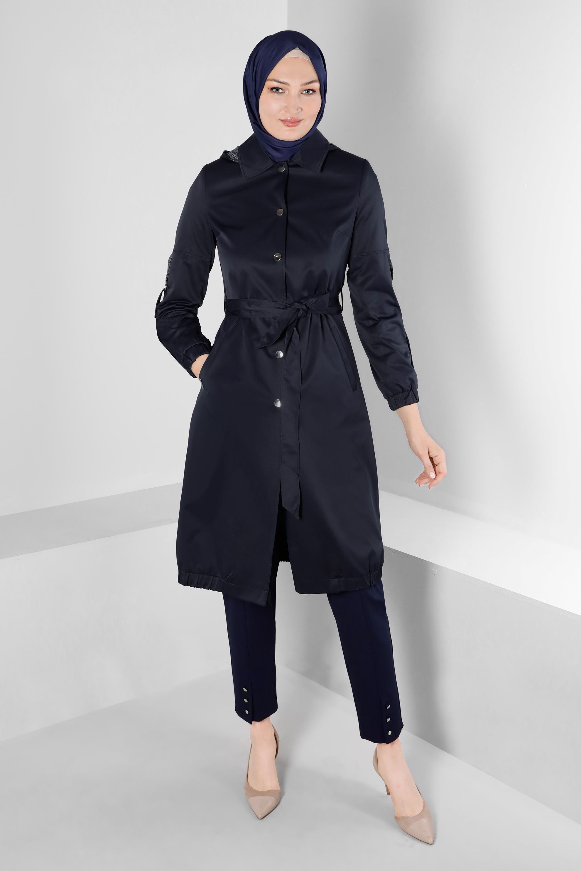 Tesettür giyim LACİVERT KAPÜŞONLU KUŞAKLI TRENÇKOT 10672 