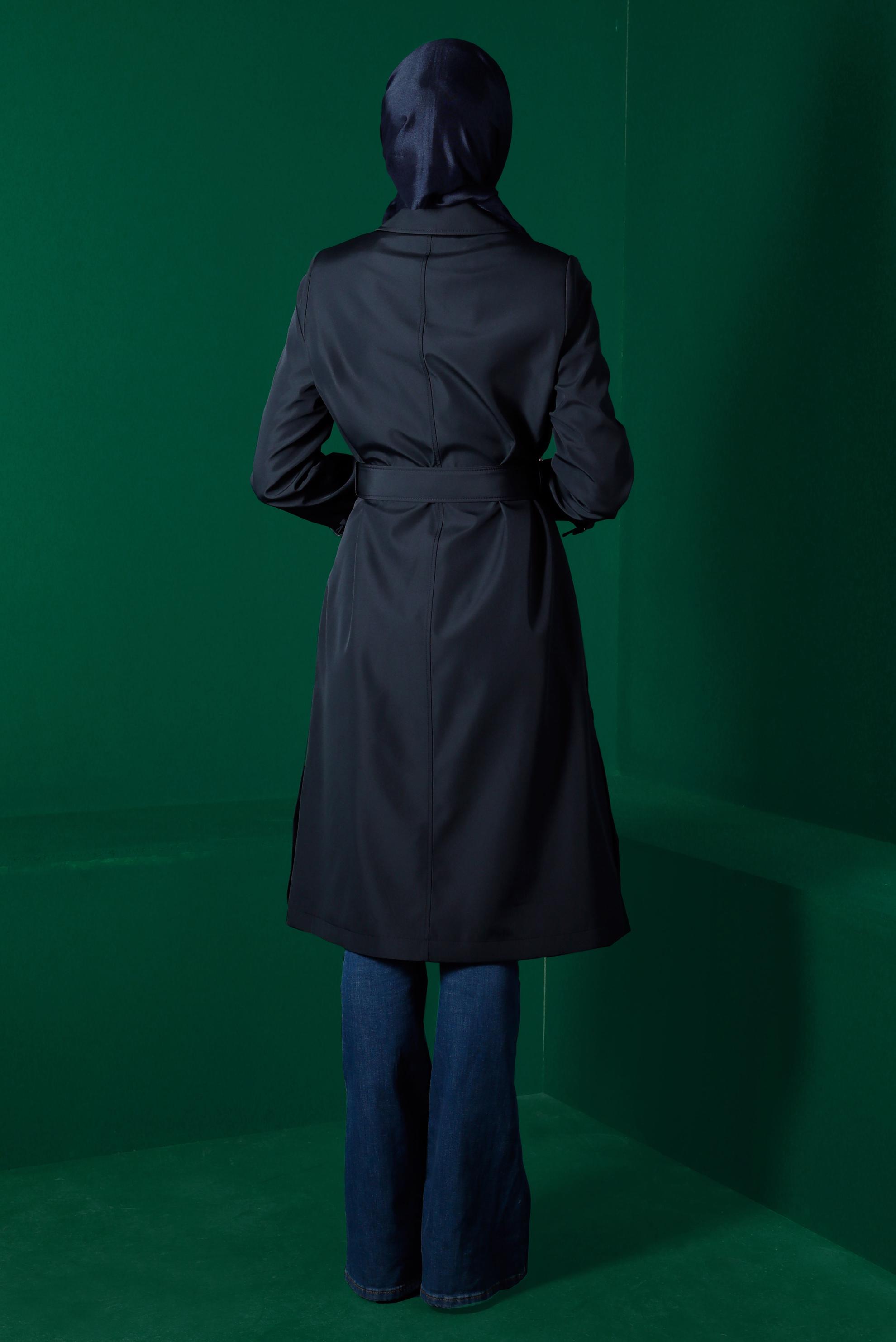 Tesettür giyim LACİVERT YANLARI DÜĞME DETAYLI KEMERLİ TRENÇKOT 10674 