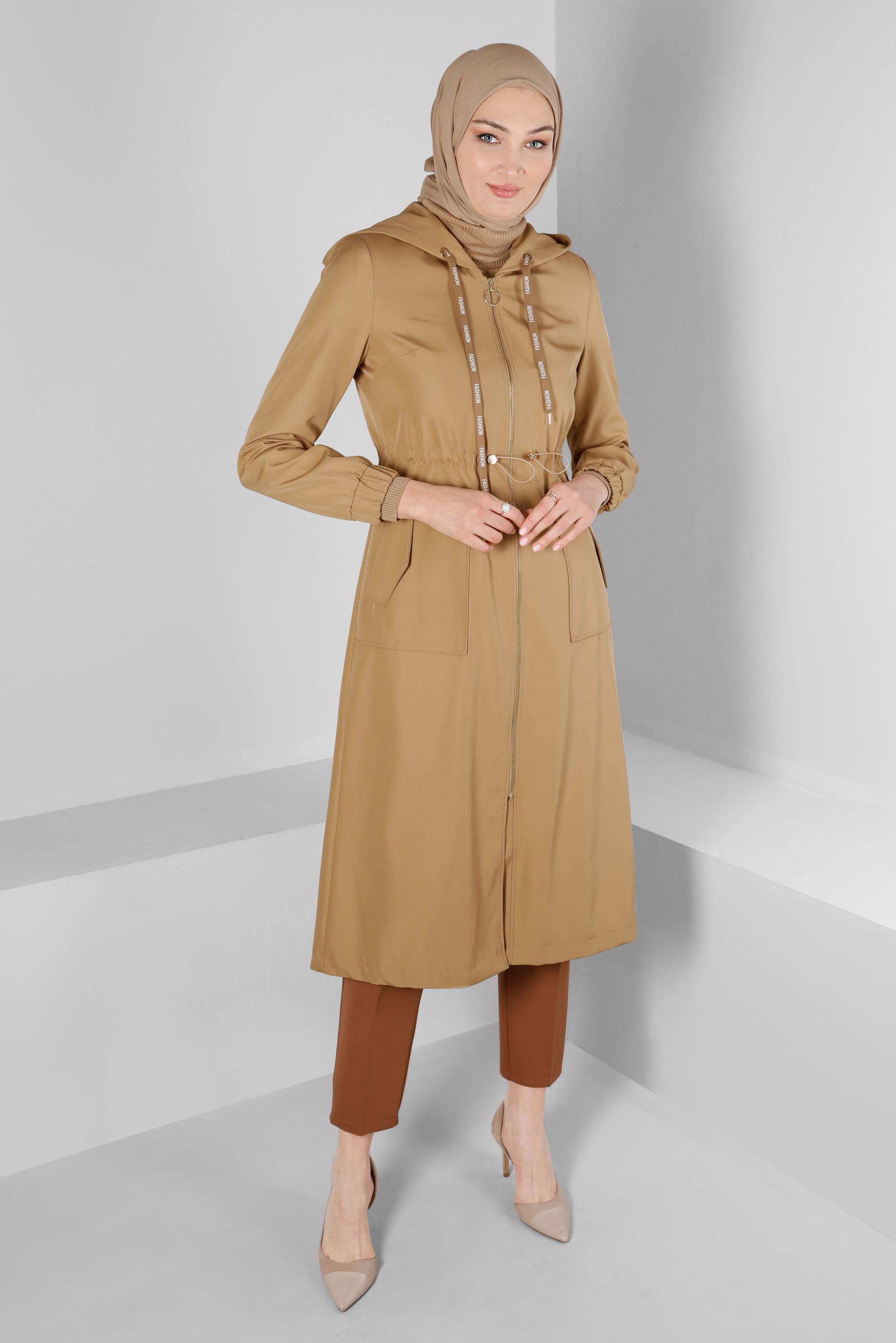 Tesettür giyim KAHVE BELİ BÜZGÜLÜ KAPÜŞONLU TRENÇKOT 10675