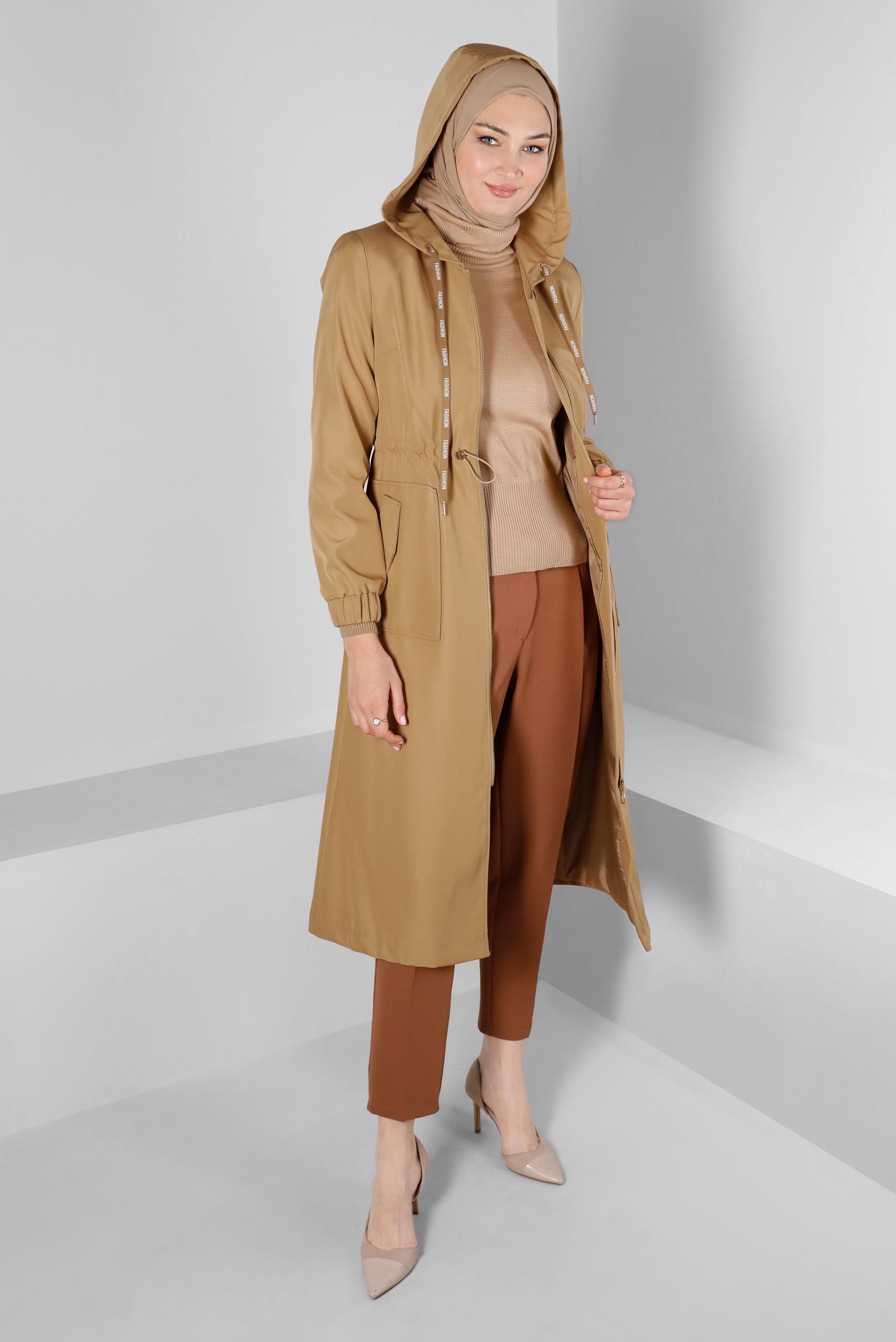 Tesettür giyim KAHVE BELİ BÜZGÜLÜ KAPÜŞONLU TRENÇKOT 10675