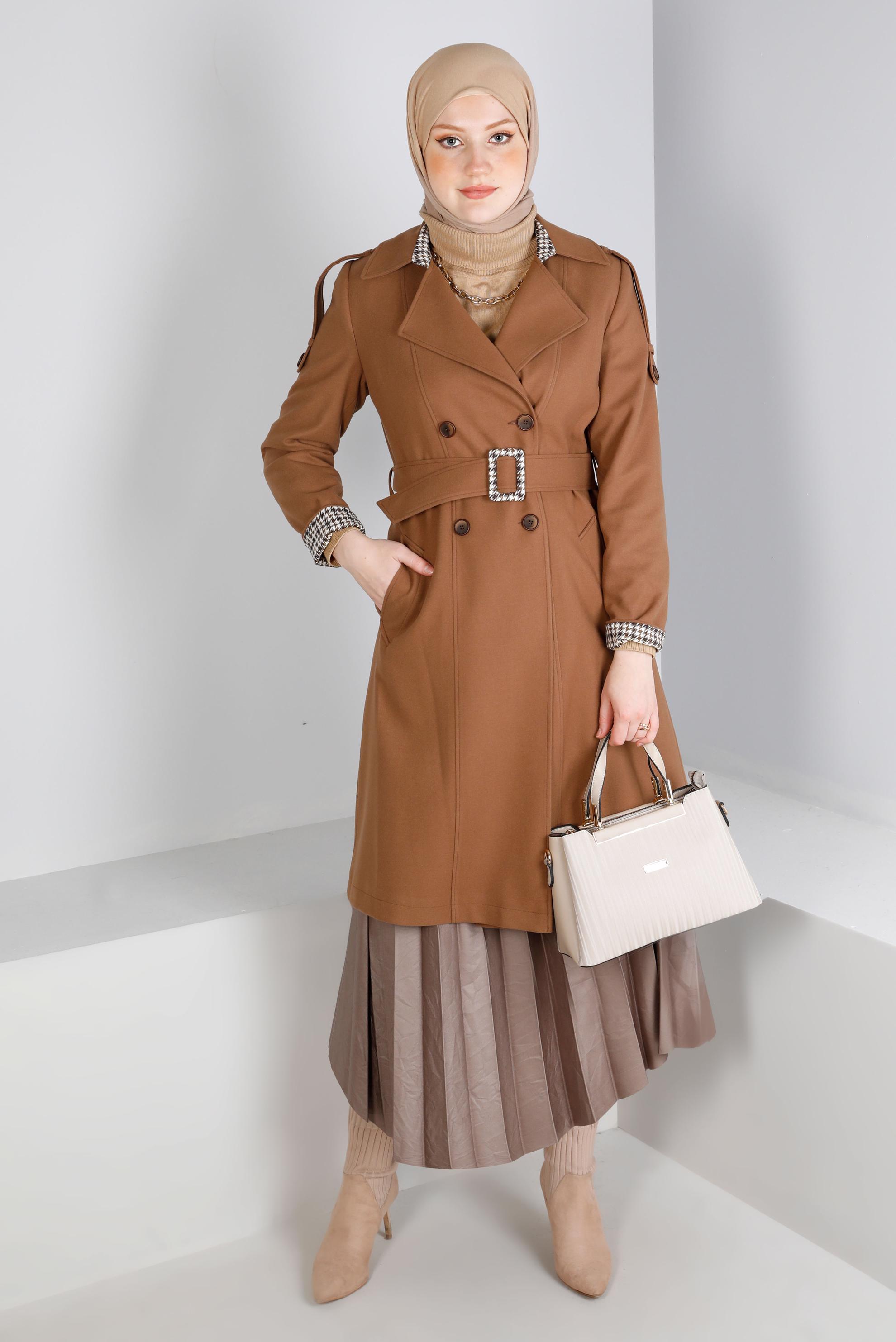 Tesettür giyim KAHVE KAZAYAĞI DESEN DETAYLI DÜĞMELİ TRENÇKOT 10680