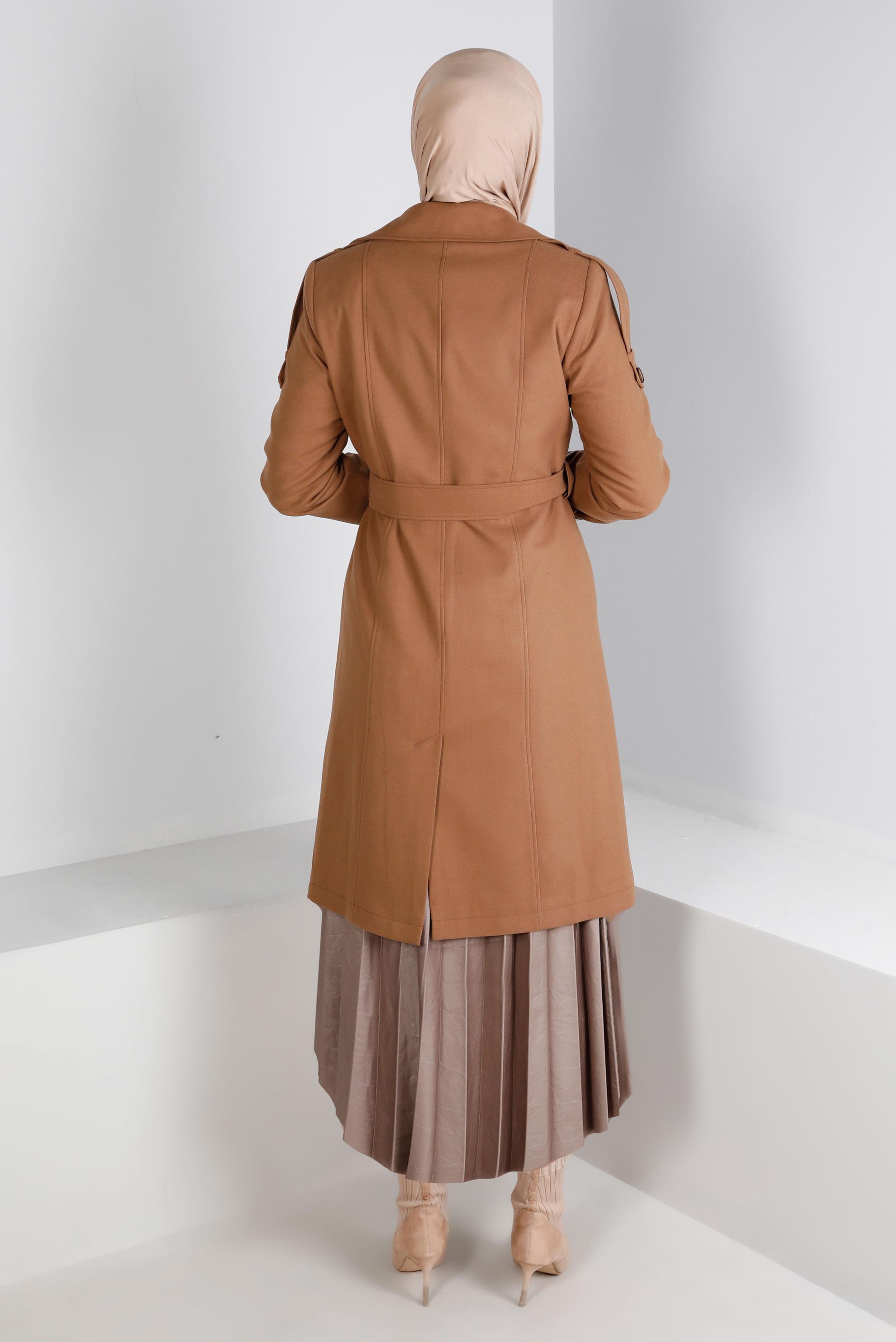 Tesettür giyim KAHVE KAZAYAĞI DESEN DETAYLI DÜĞMELİ TRENÇKOT 10680