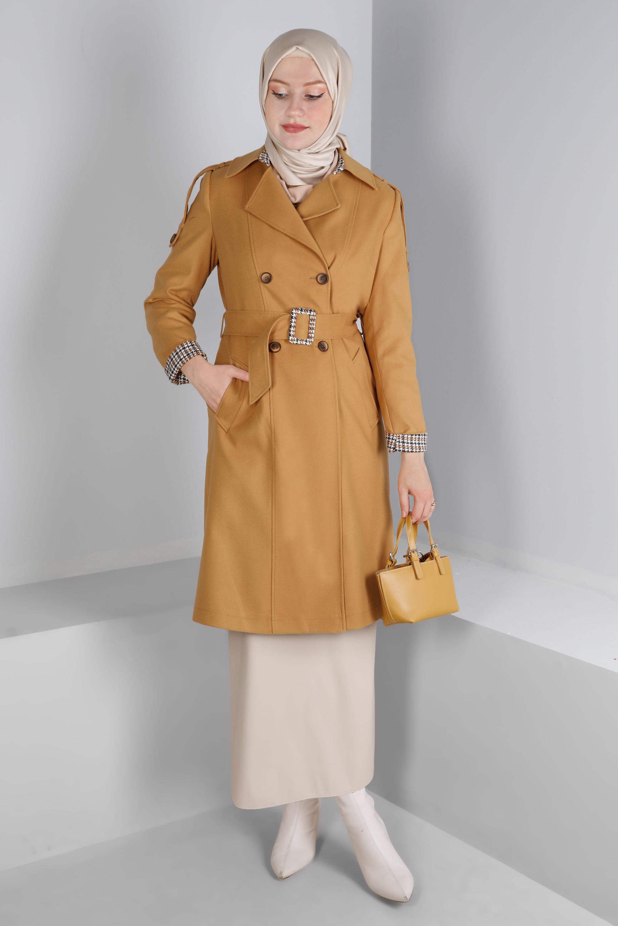 Tesettür giyim TURUNCU KAZAYAĞI DESEN DETAYLI DÜĞMELİ TRENÇKOT 10680