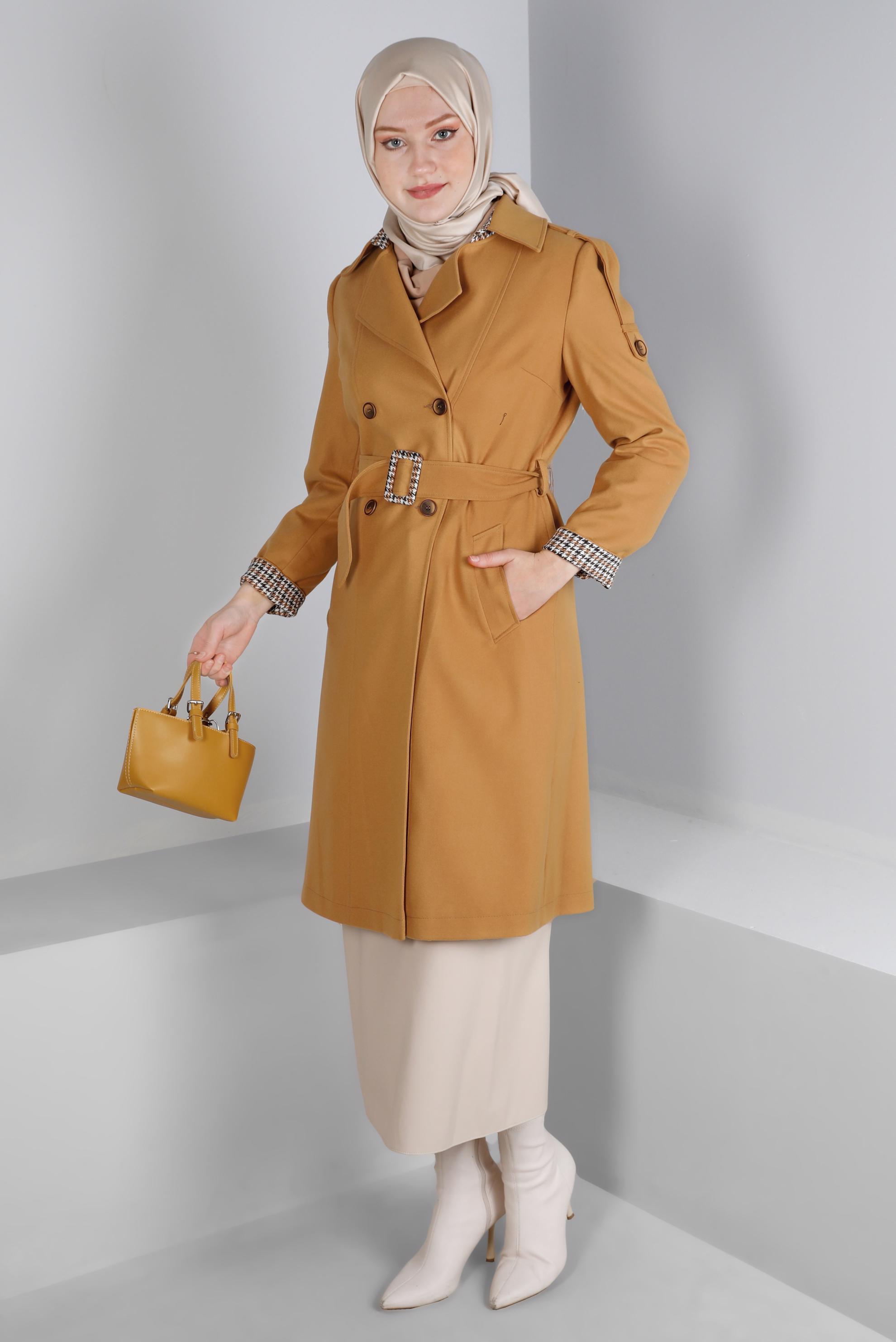 Tesettür giyim TURUNCU KAZAYAĞI DESEN DETAYLI DÜĞMELİ TRENÇKOT 10680