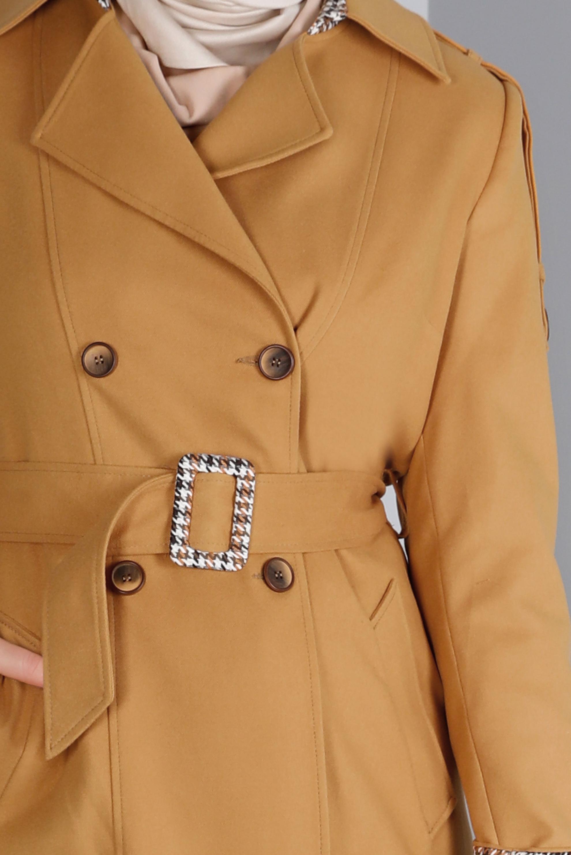 Tesettür giyim TURUNCU KAZAYAĞI DESEN DETAYLI DÜĞMELİ TRENÇKOT 10680