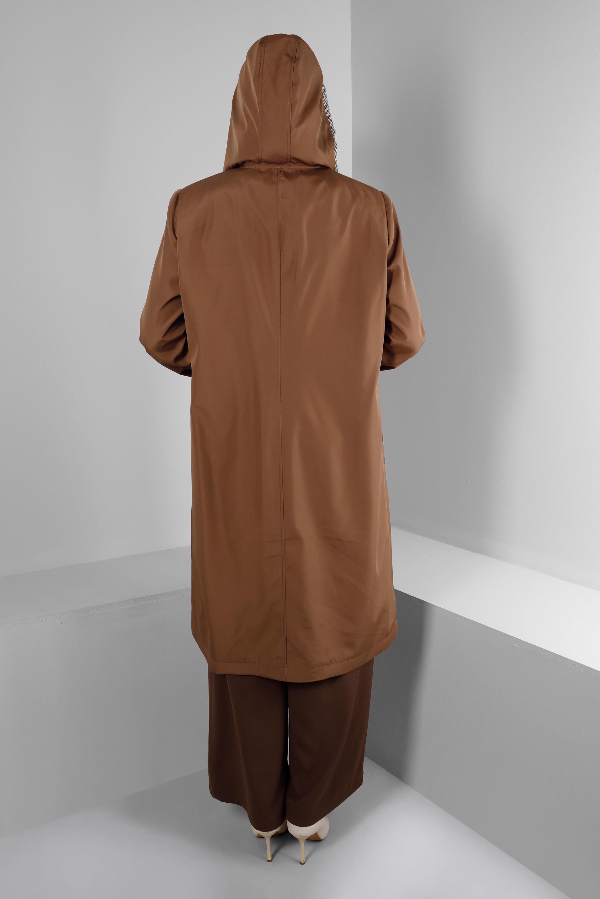 Tesettür giyim KAHVE OMUZLARI VATKALI KAPÜŞONLU TRENCKOT 10695