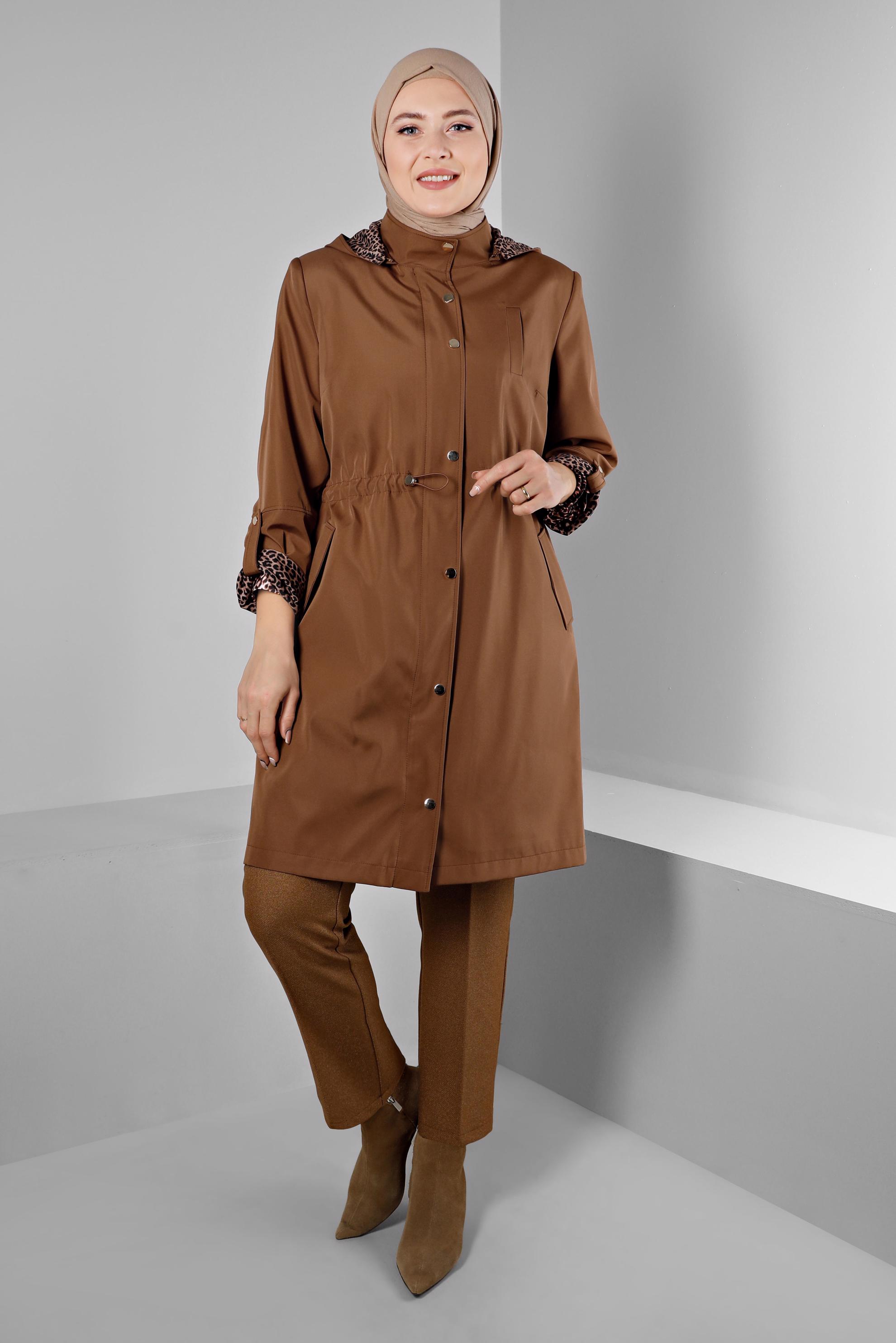 Tesettür giyim KAHVE OMUZLARI VATKALI KAPÜŞONLU TRENCKOT 10697