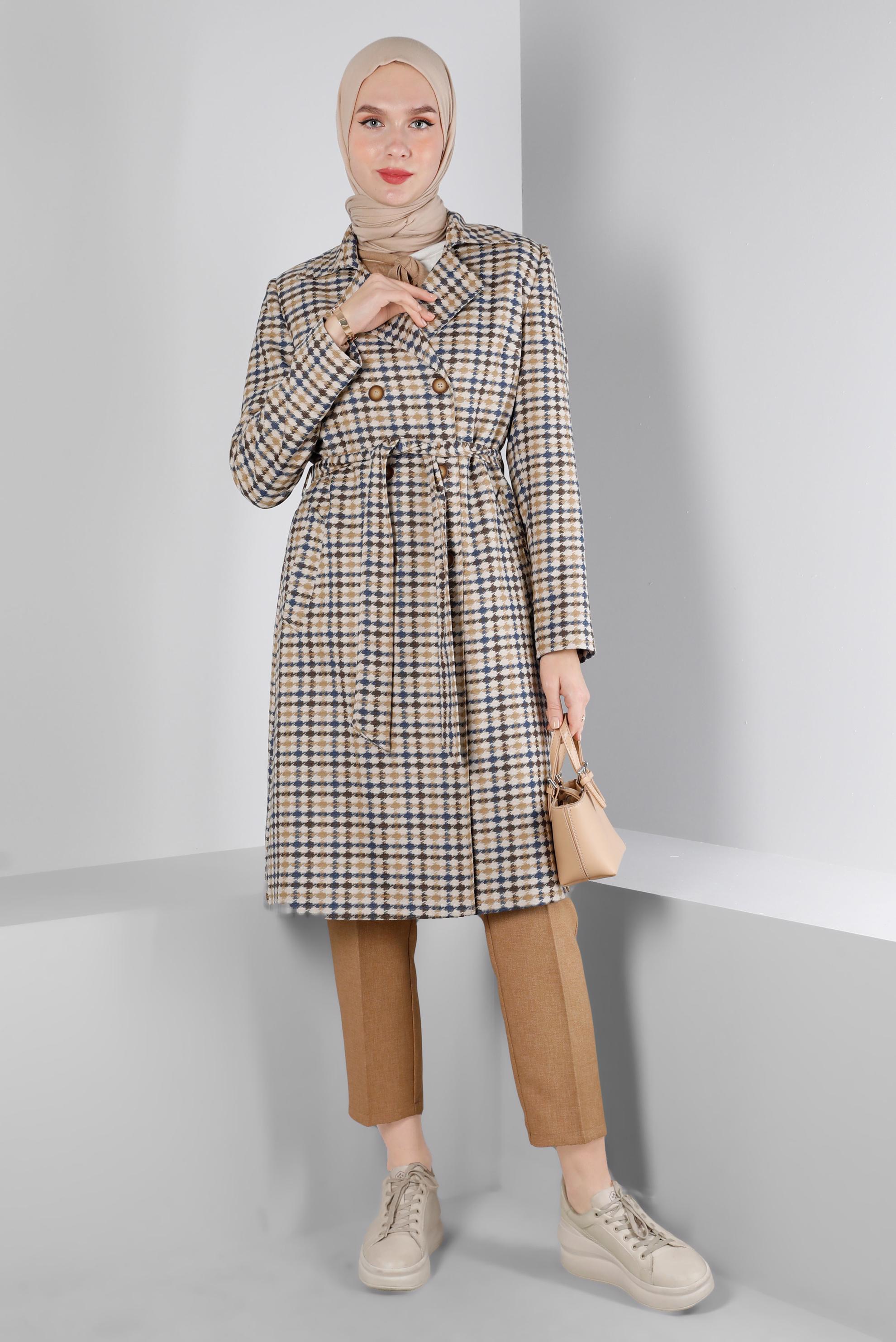 Tesettür giyim BEJ DESENLİ KUŞAKLI TRENÇKOT 10698