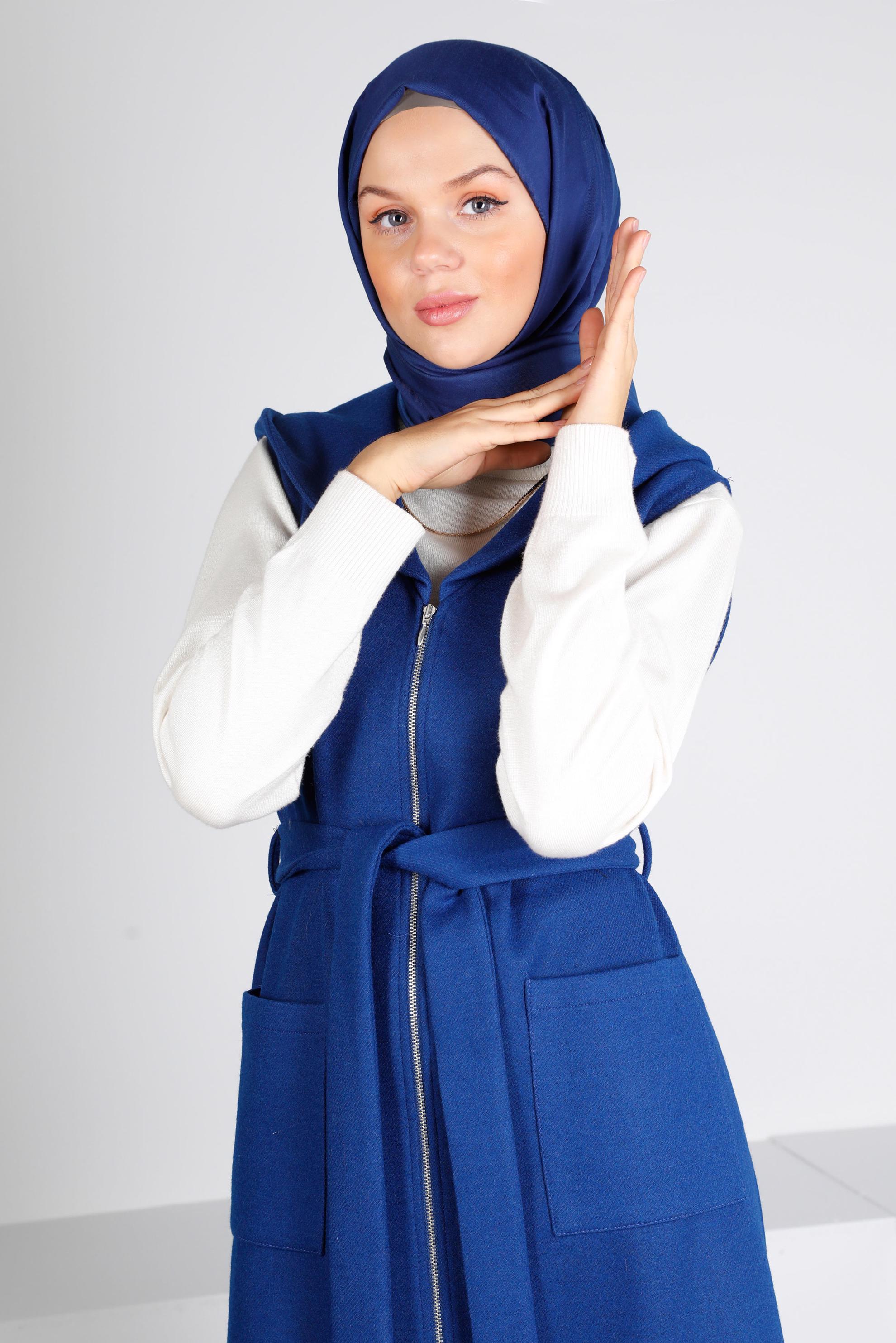 Tesettür giyim LACİVERT KAPÜŞONLU KUŞAKLI YELEK 43432 