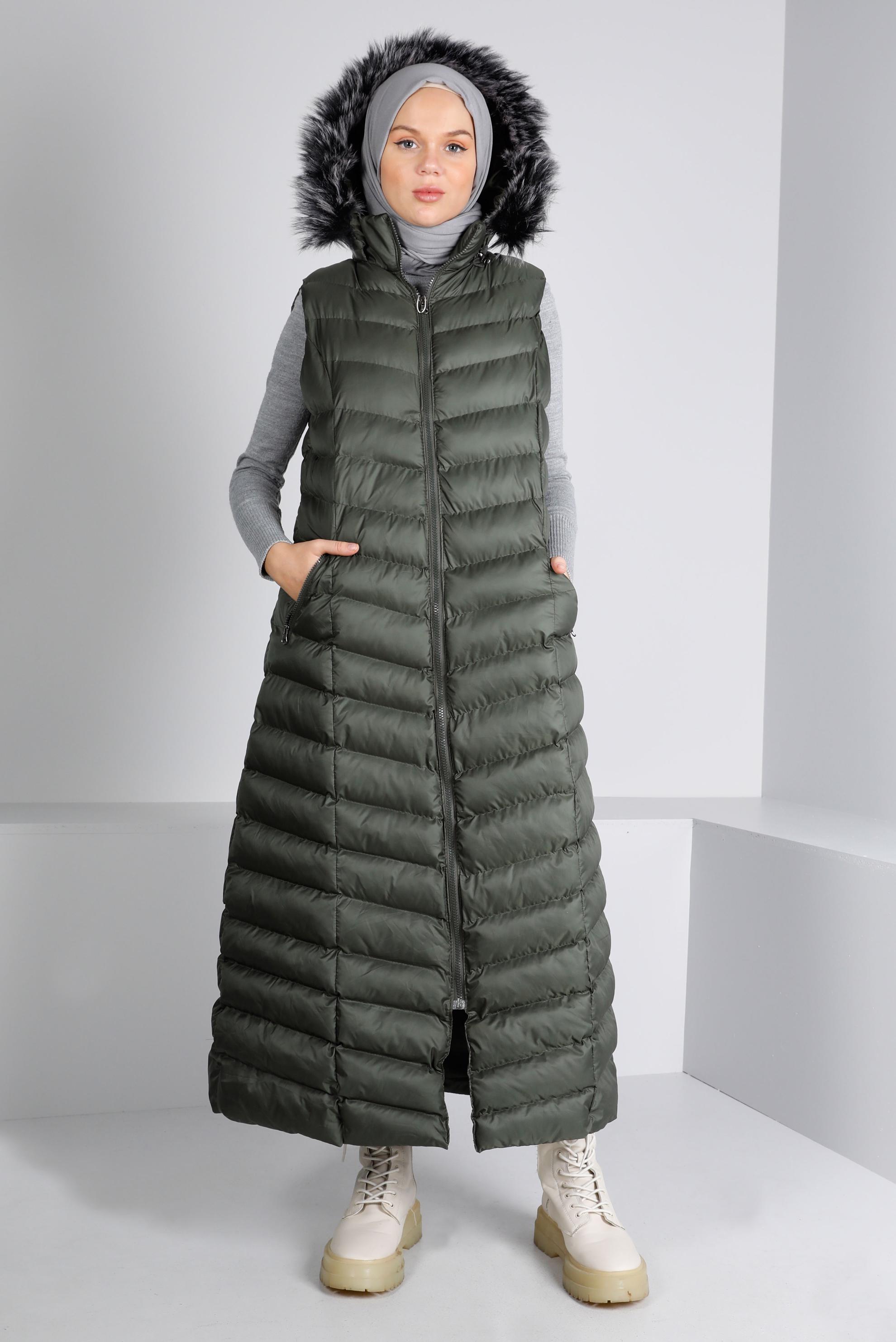 Tesettür giyim HAKİ KAPÜŞONU KÜRKLÜ ŞİŞME YELEK 90334