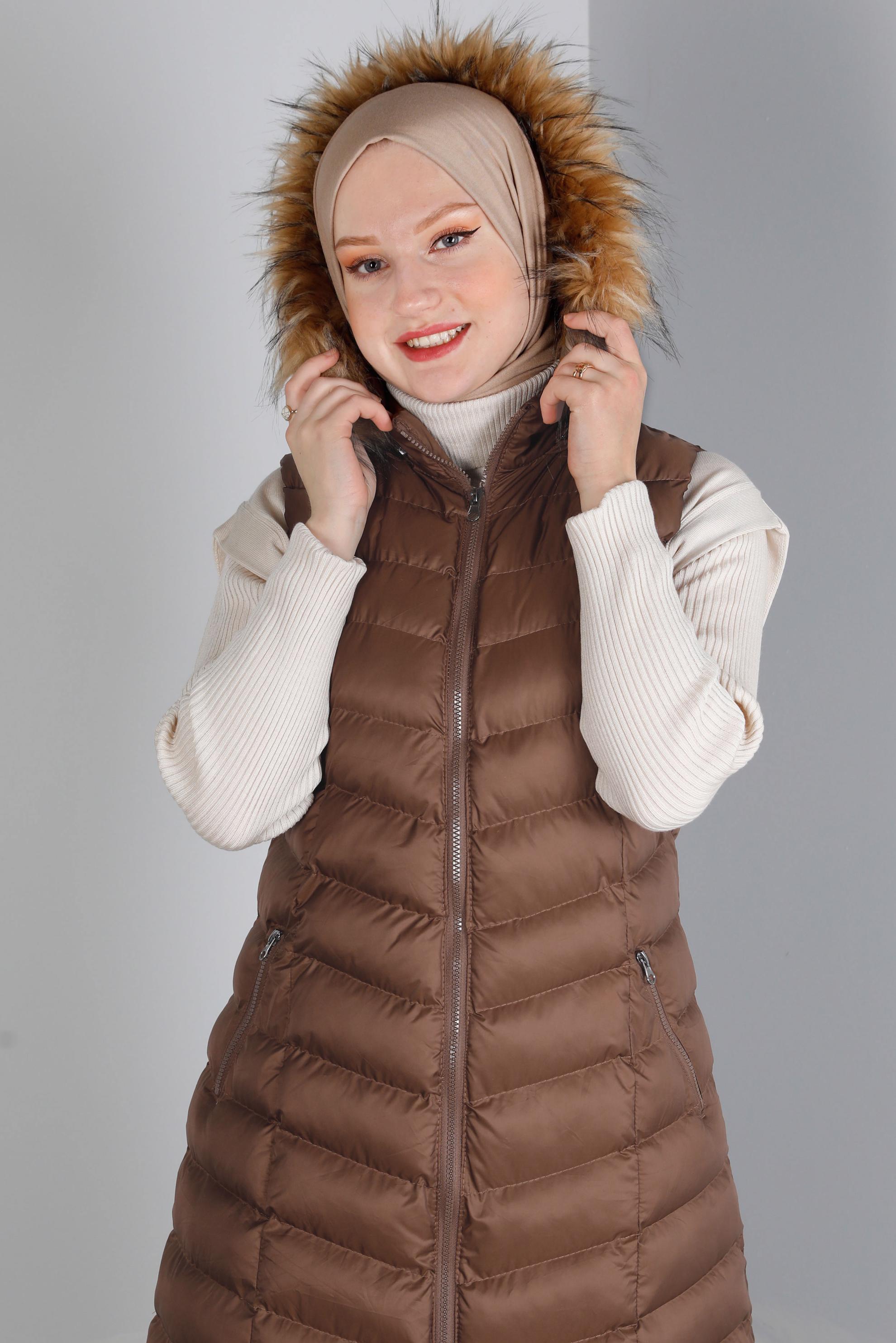 Hijab clothing TABA FURRY HOODED PUFFER VEST 90334