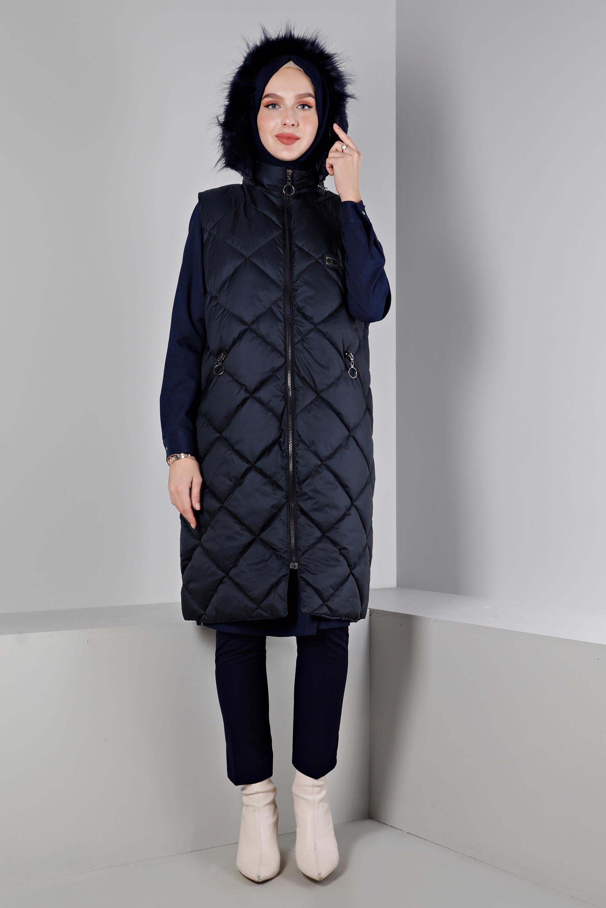 Tesettür giyim LACİVERT KAPÜŞONLU KAPİTONE ŞİŞME YELEK 90336 