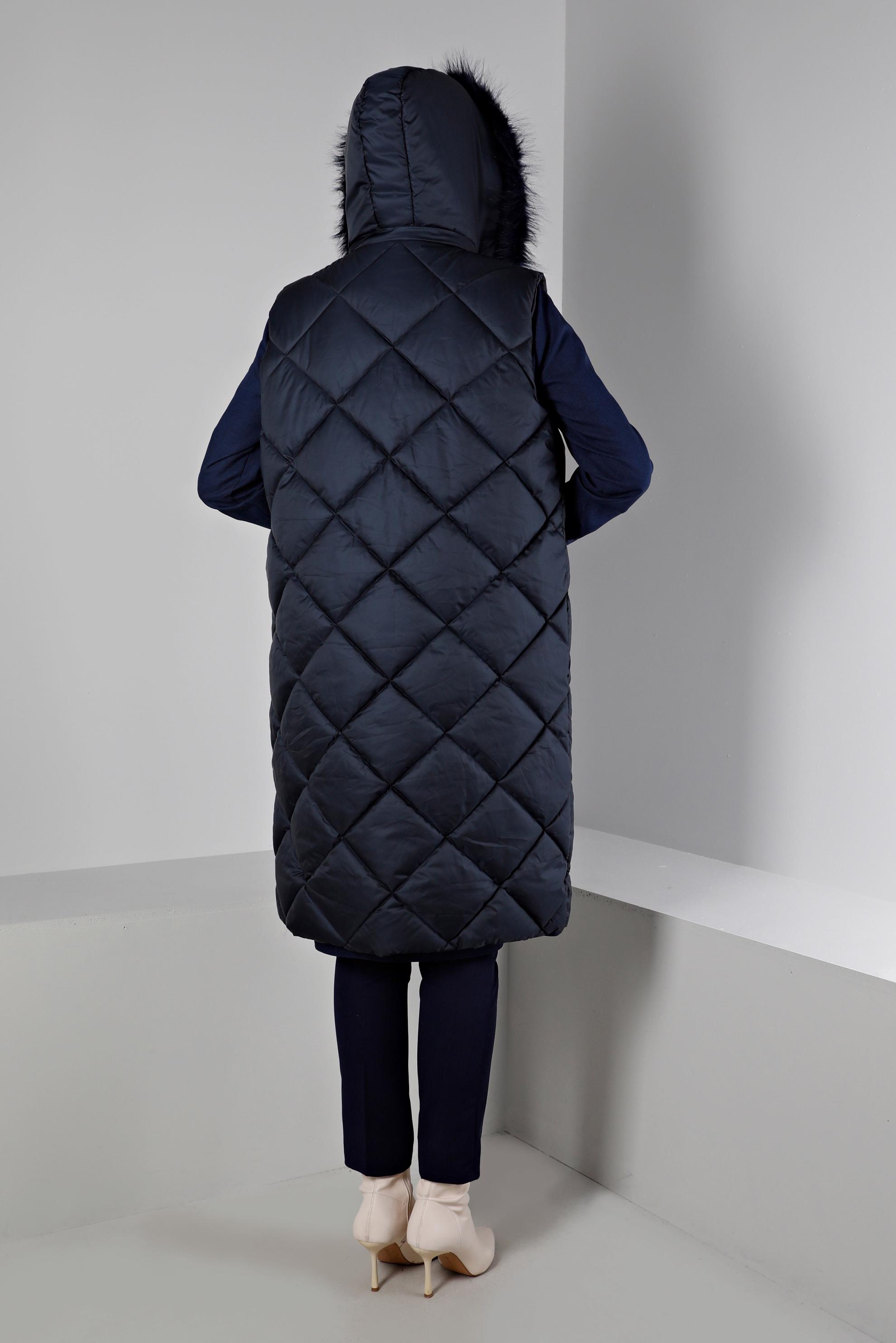 Tesettür giyim LACİVERT KAPÜŞONLU KAPİTONE ŞİŞME YELEK 90336 