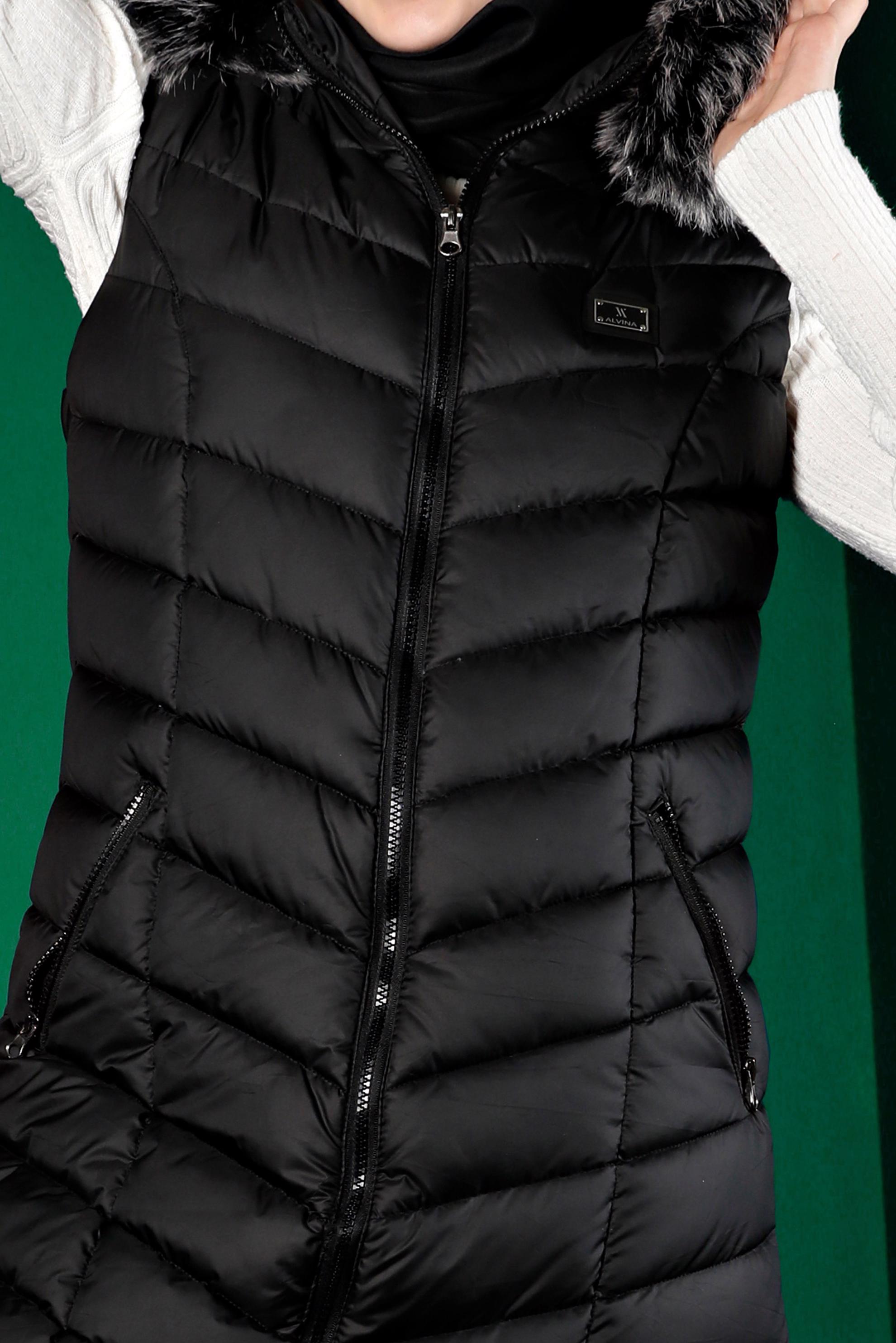 Tesettür giyim SİYAH KAPÜŞONU KÜRKLÜ ŞİŞME YELEK 90337 