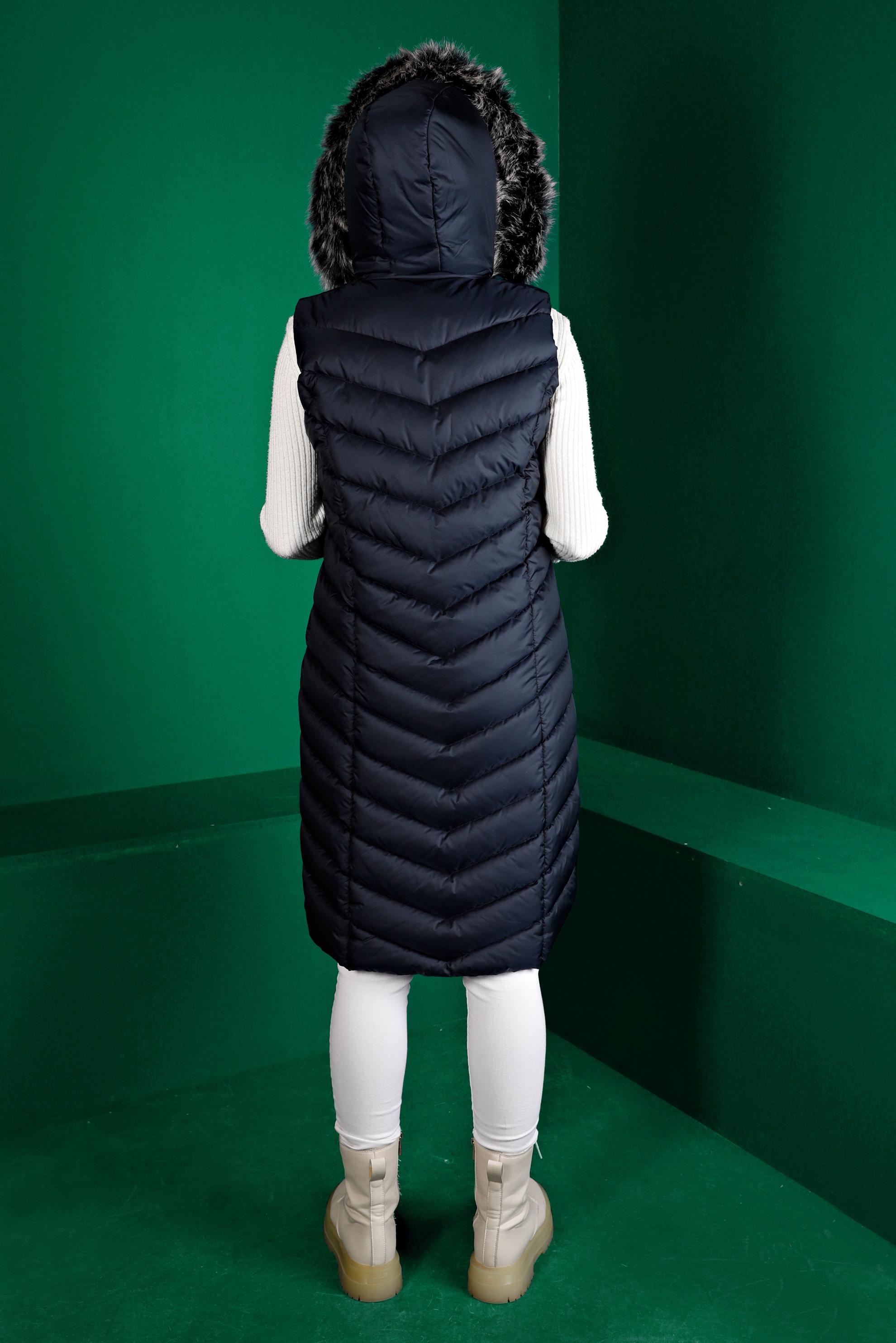 Tesettür giyim LACİVERT KAPÜŞONU KÜRKLÜ ŞİŞME YELEK 90337 