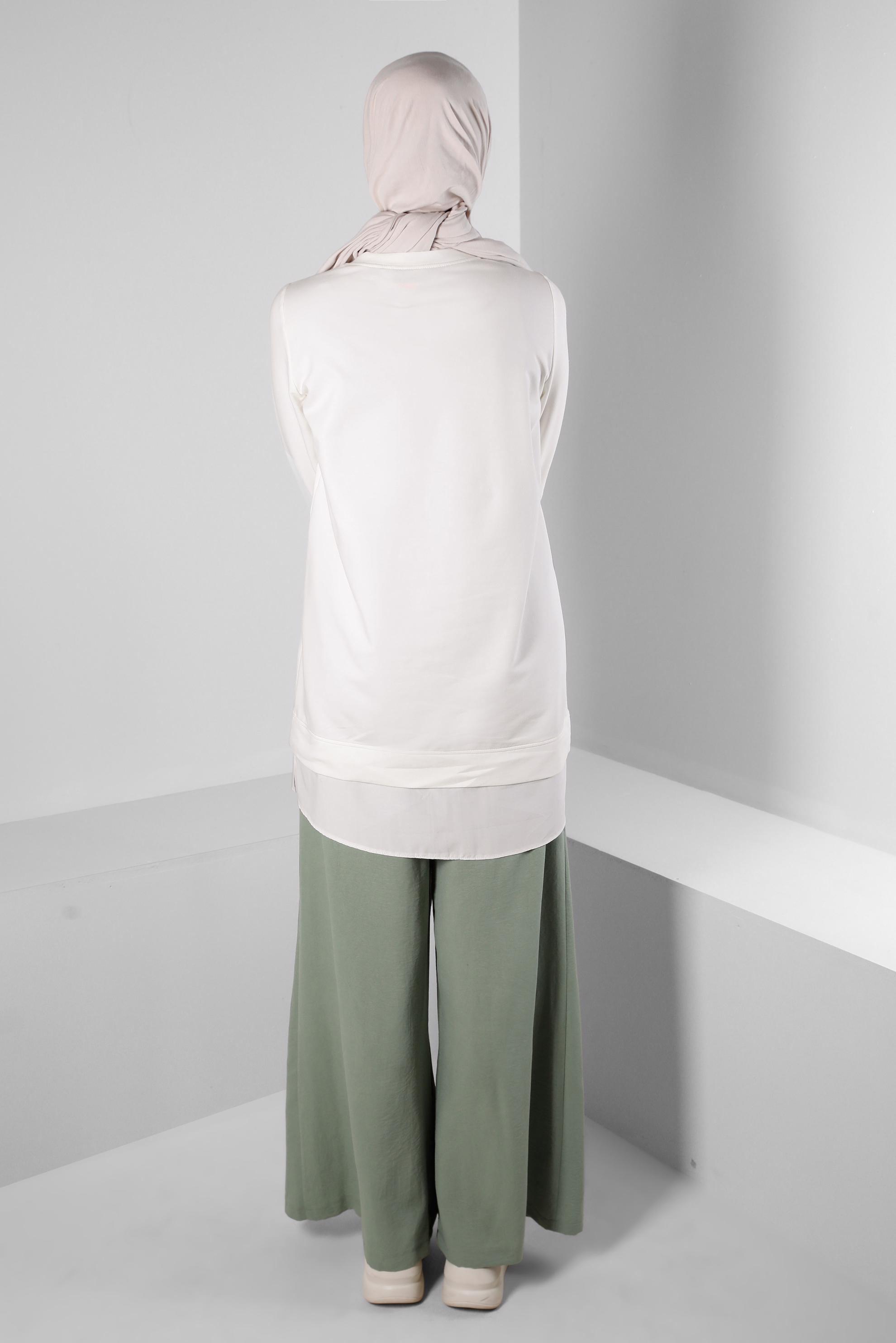 Tesettür giyim BEJ YAZI VE ÇİÇEK BASKILI EŞOFMAN TUNİK 43556