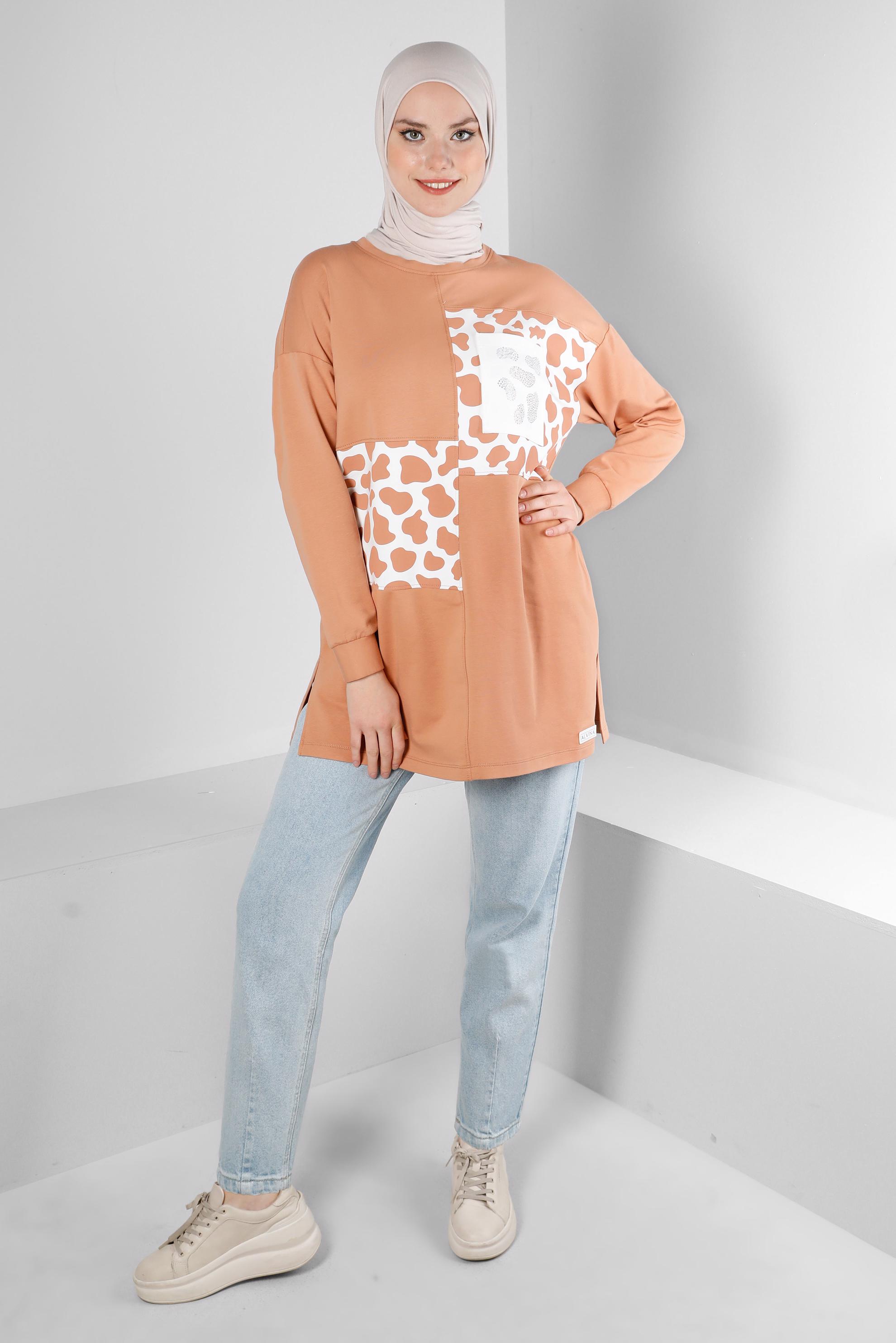 Tesettür giyim PEMBE DESENLİ BASKILI EŞOFMAN TUNİK 43621