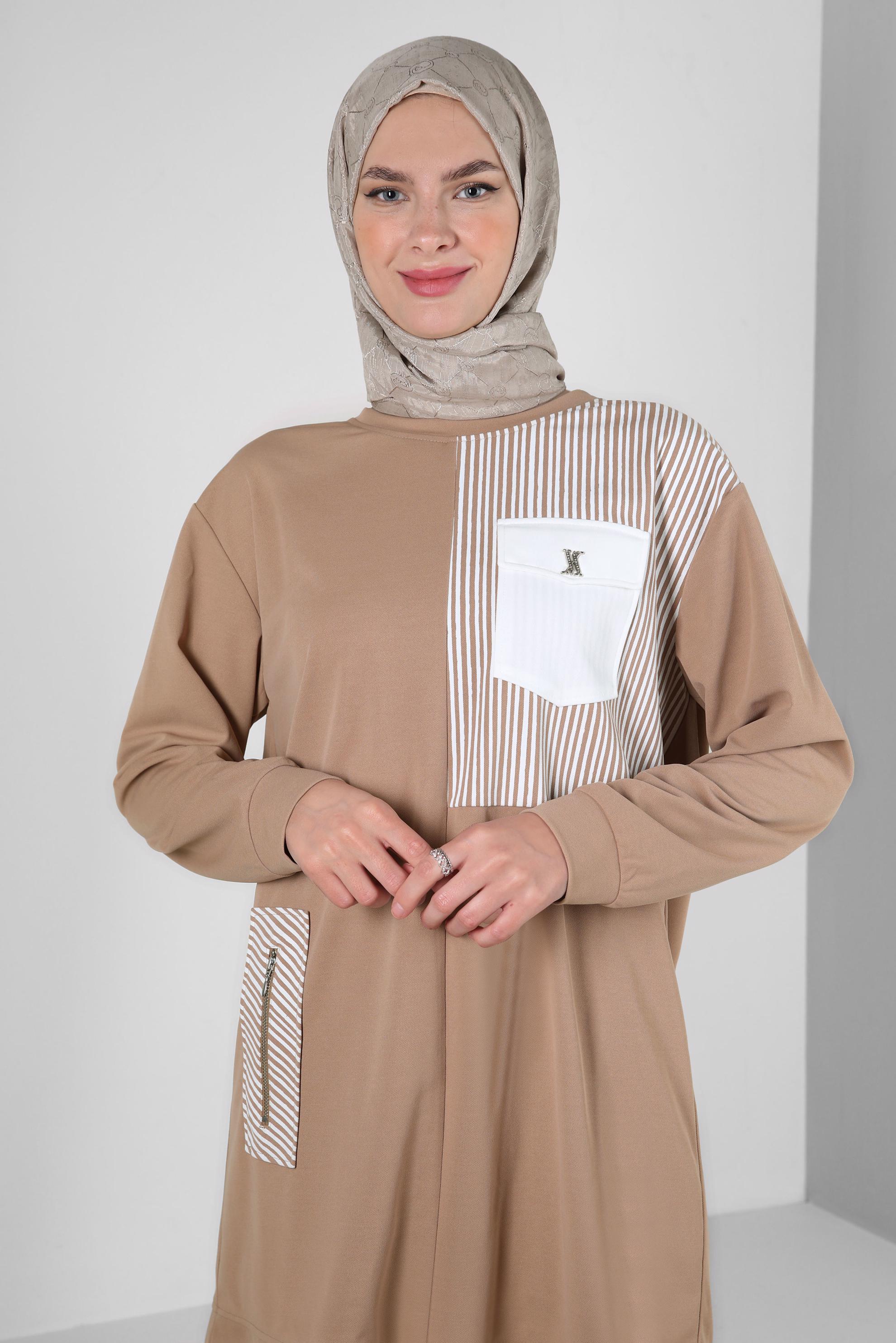 Tesettür giyim KAHVE ÇİZGİ DETAYLI BİSİKLET YAKA EŞOFMAN TUNİK 43804