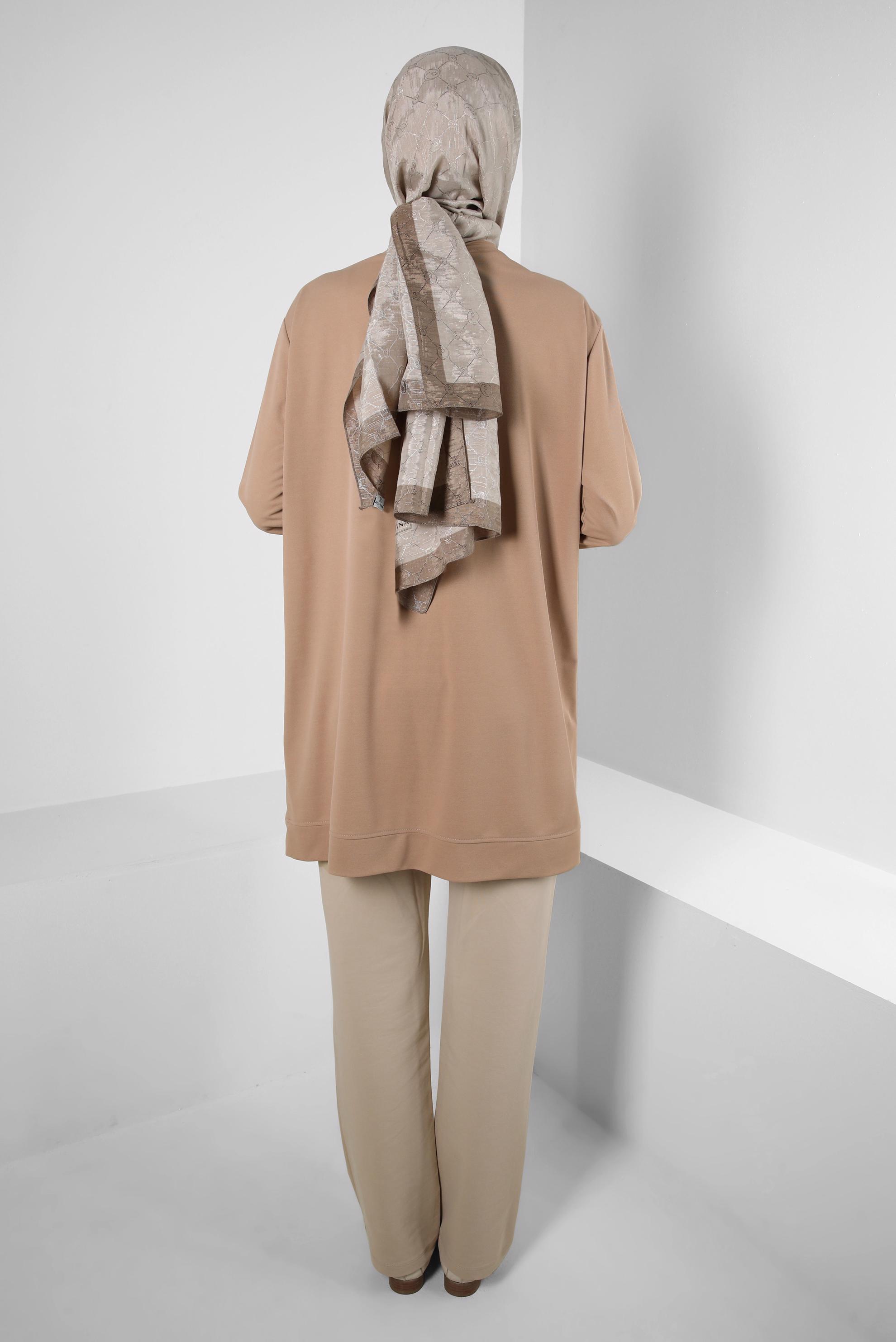 Tesettür giyim KAHVE ÇİZGİ DETAYLI BİSİKLET YAKA EŞOFMAN TUNİK 43804