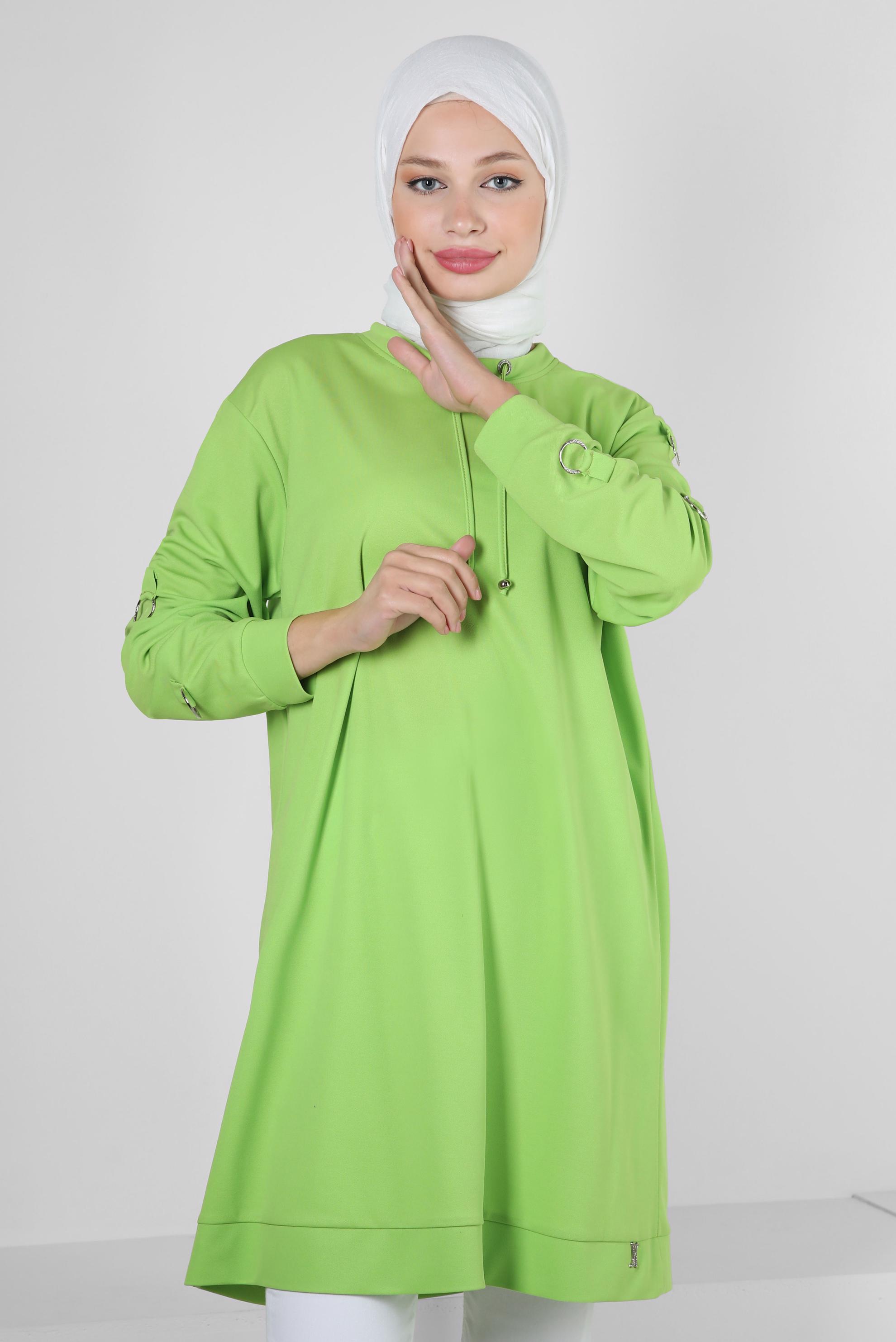 Tesettür giyim YEŞİL METAL AKSESUARLI YAKASI BAĞLAMALI EŞOFMAN TUNİK 43851