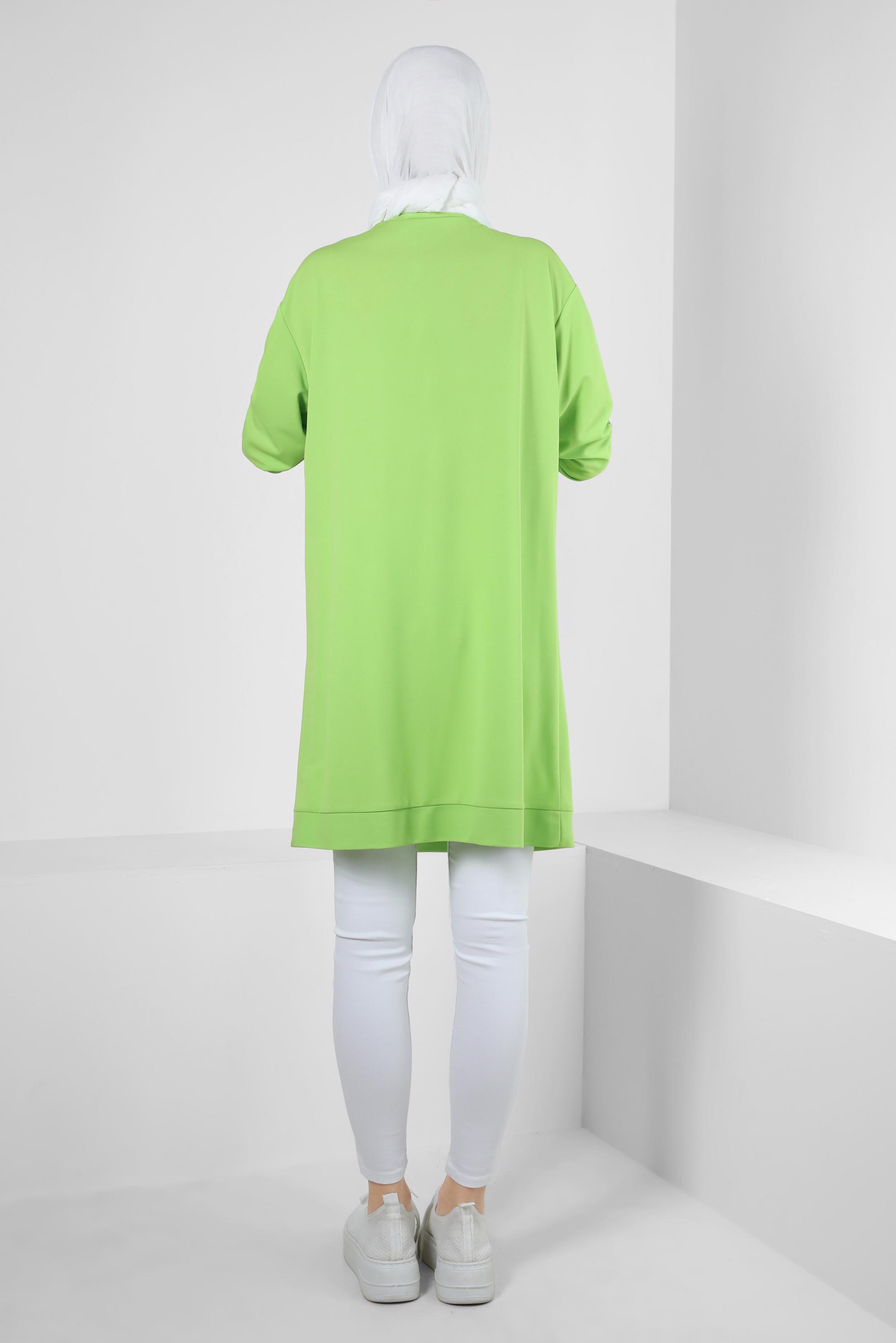 Tesettür giyim YEŞİL METAL AKSESUARLI YAKASI BAĞLAMALI EŞOFMAN TUNİK 43851