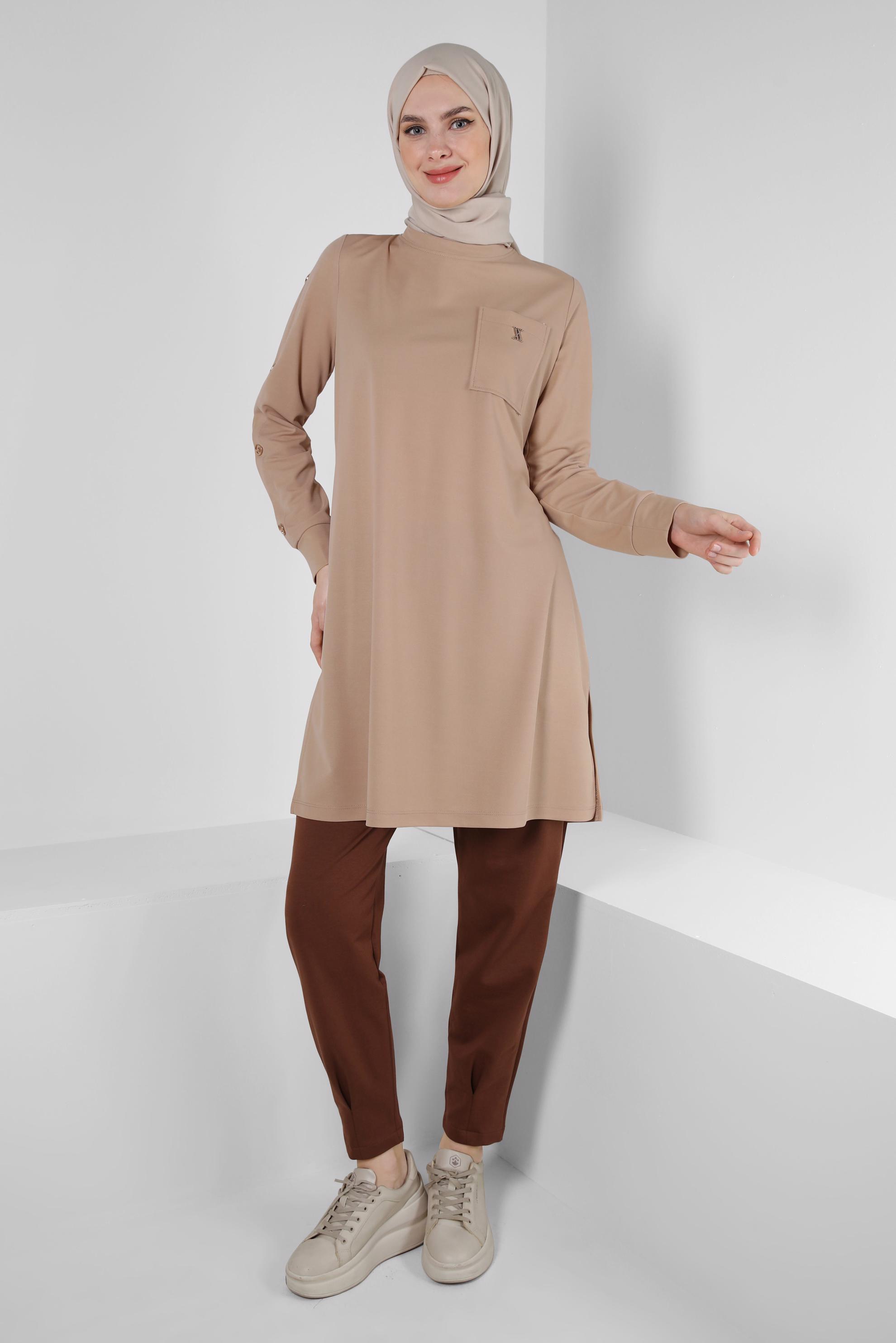 Tesettür giyim BEJ METAL AKSESUARLI CEPLİ EŞOFMAN TUNİK 43885