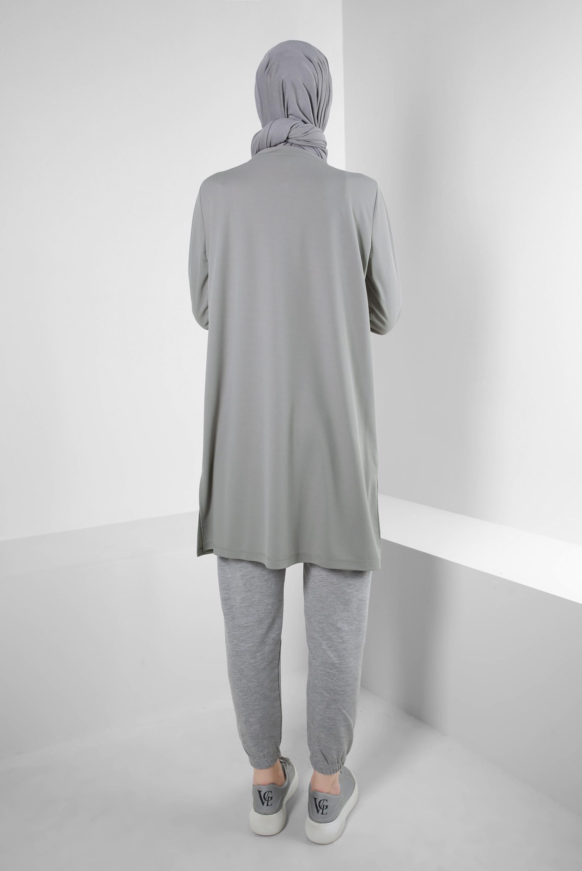 Tesettür giyim GRİ METAL AKSESUARLI CEPLİ EŞOFMAN TUNİK 43885