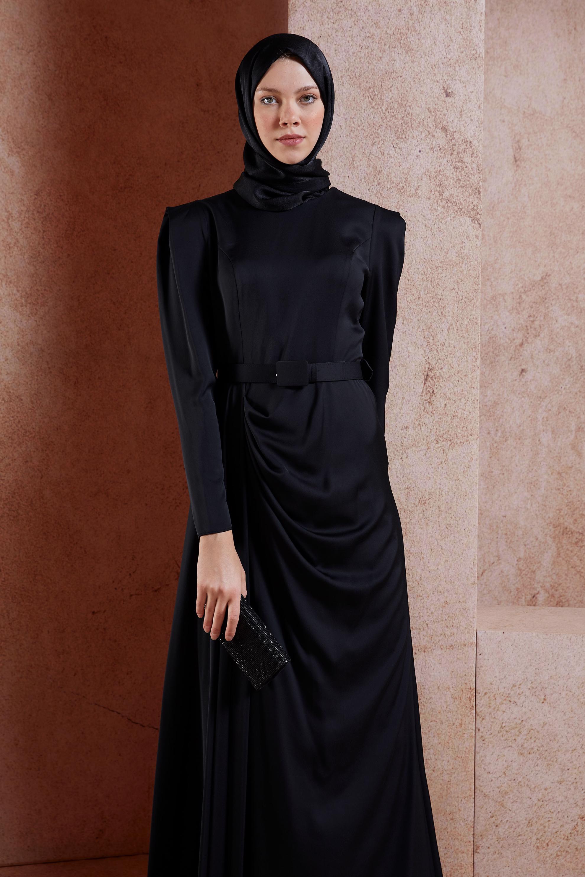 Tesettür giyim SİYAH SATEN TESETTÜR ABİYE ELBİSE 50170