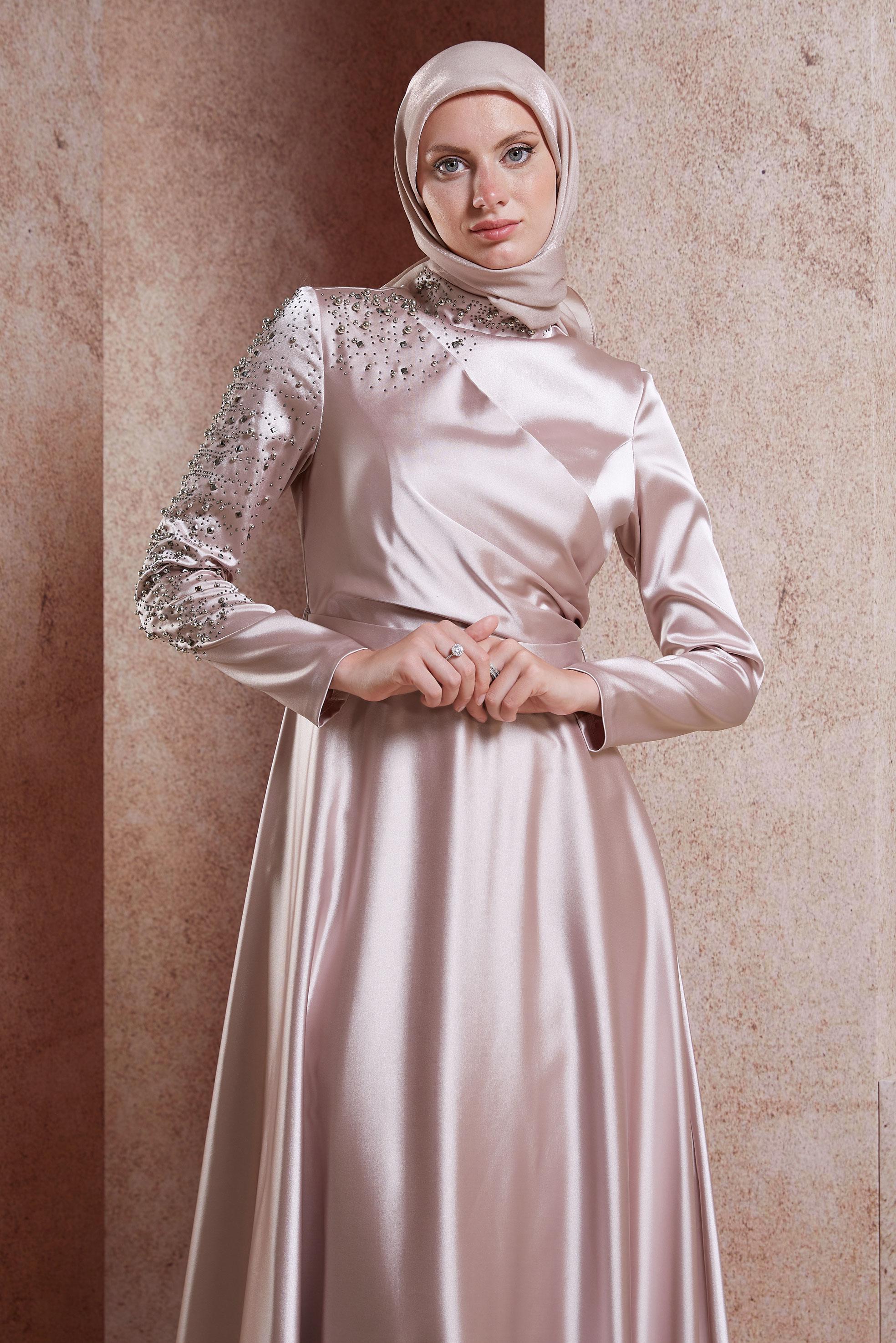 Vêtements hijab POUDRE ROBE DE SOIRÉE EN SATIN 50218