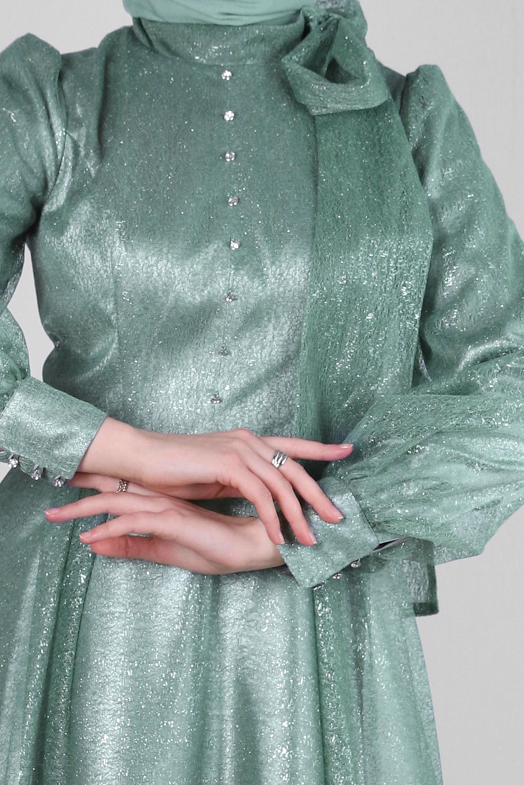 Tesettür giyim YEŞİL YAKASI BAĞLAMALI SİMLİ ABİYE ELBİSE 50267