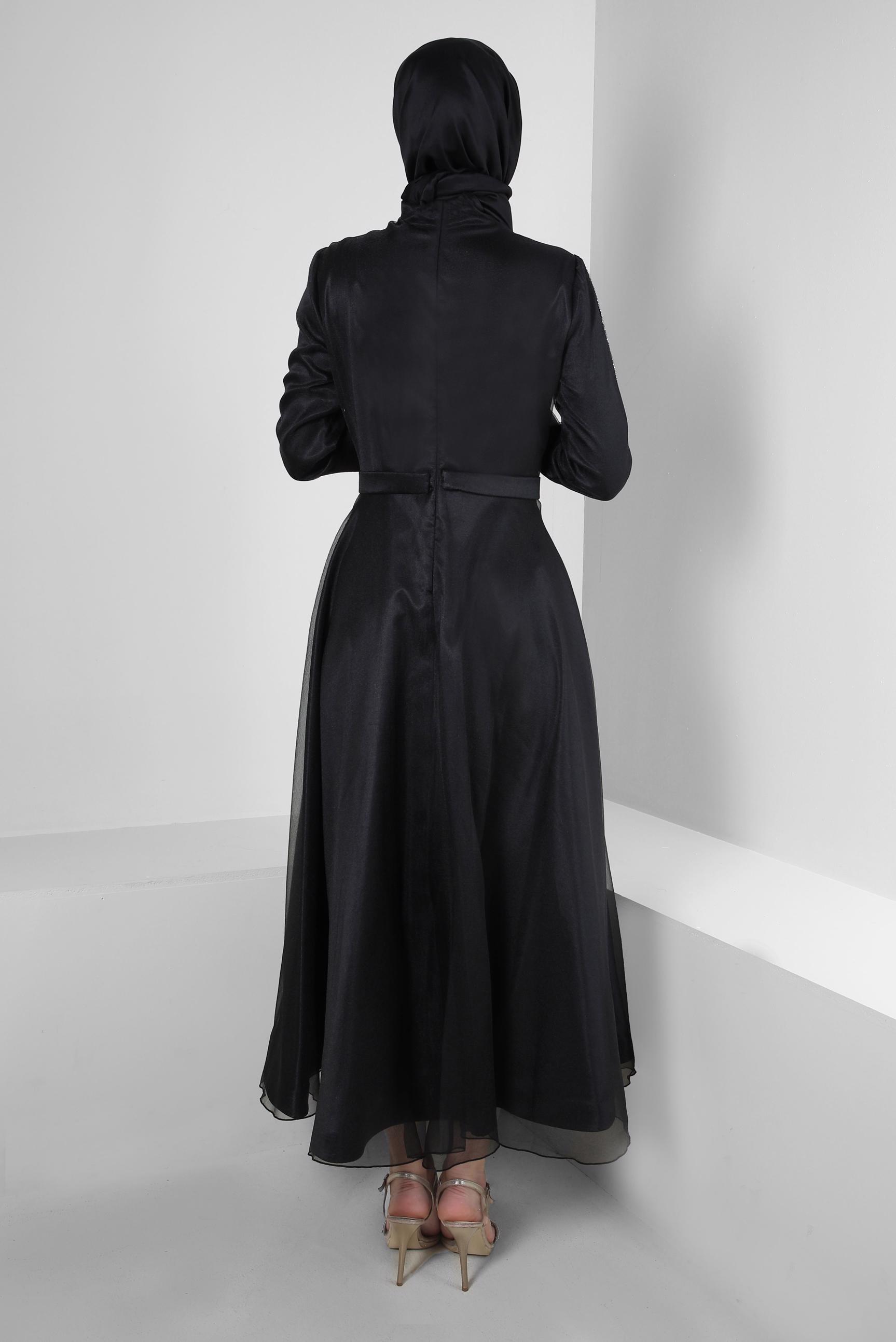 Tesettür giyim SİYAH TAŞ BASKILI TÜL DETAYLI ABİYE ELBİSE 50301