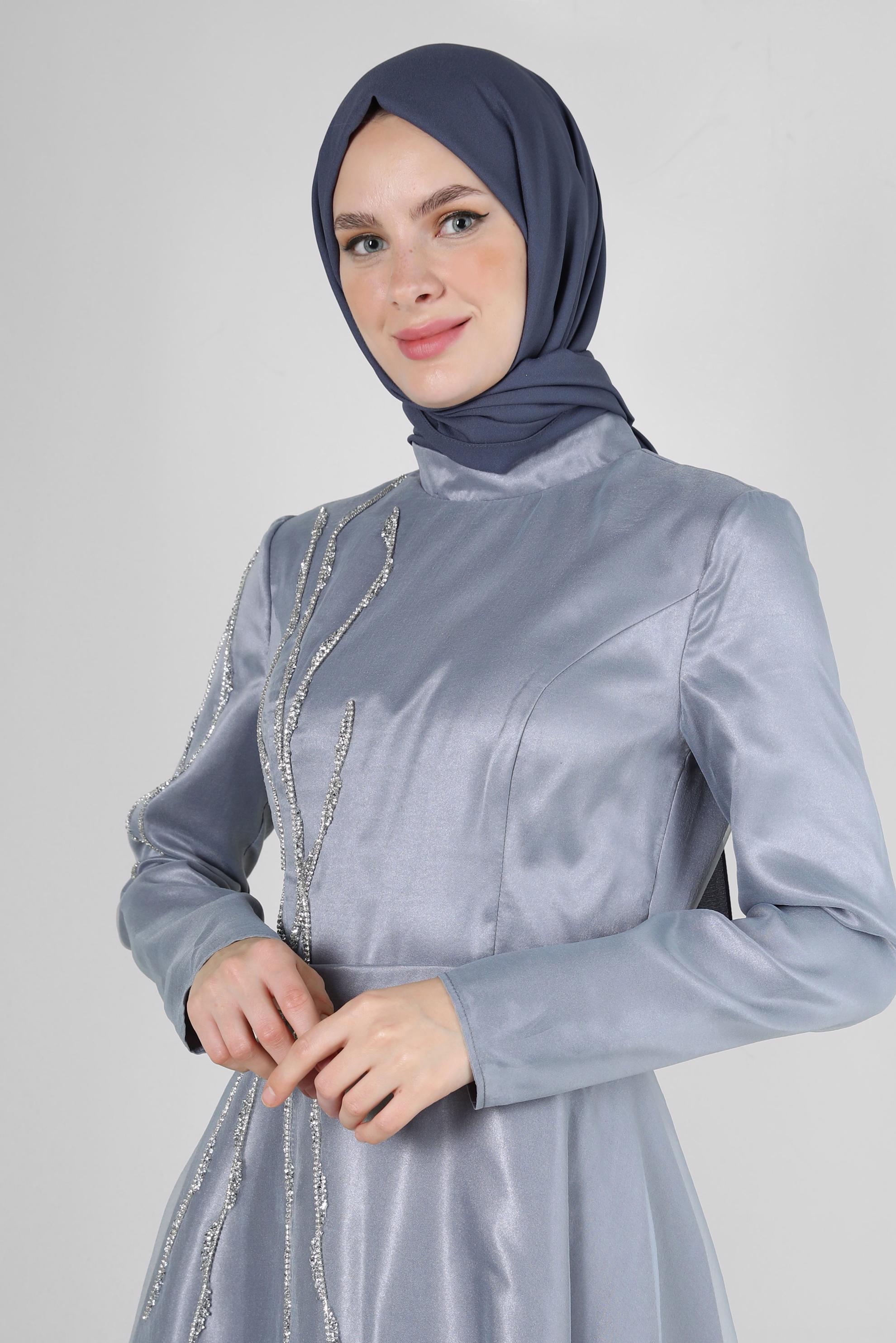 Tesettür giyim GÜMÜŞ TAŞ BASKILI TÜL DETAYLI ABİYE ELBİSE 50301