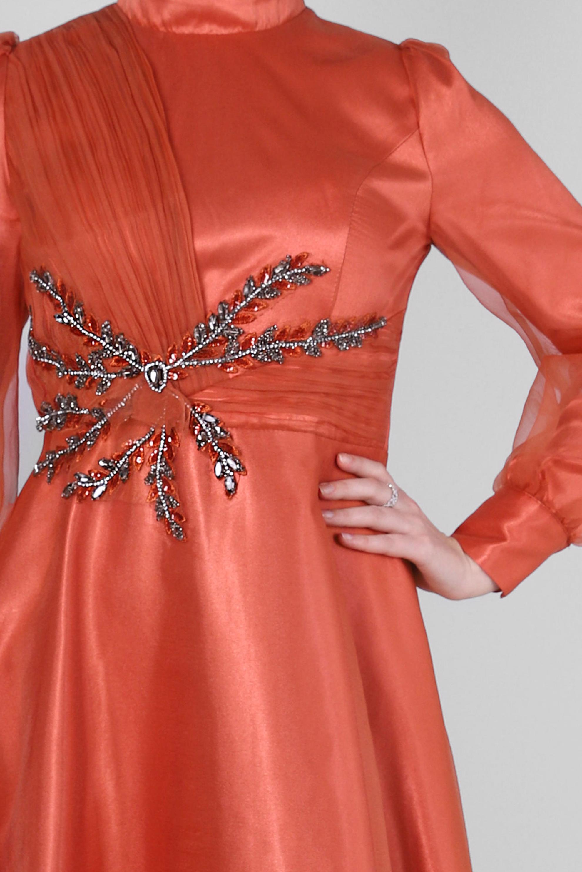 Tesettür giyim TURUNCU TAŞ İŞLEMELİ TÜL DETAYLI ABİYE ELBİSE 50302