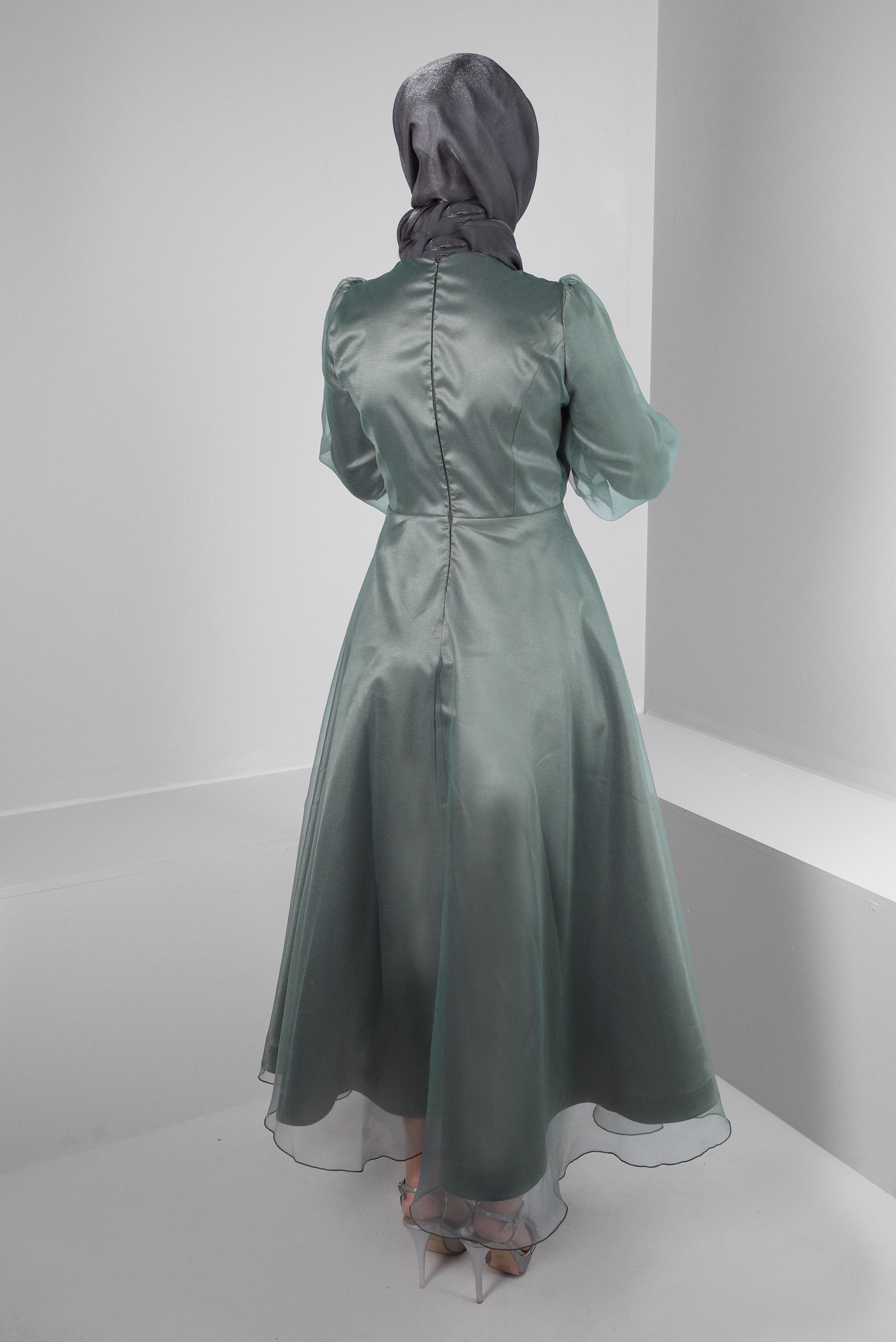 Tesettür giyim HAKİ TAŞ İŞLEMELİ TÜL DETAYLI ABİYE ELBİSE 50302