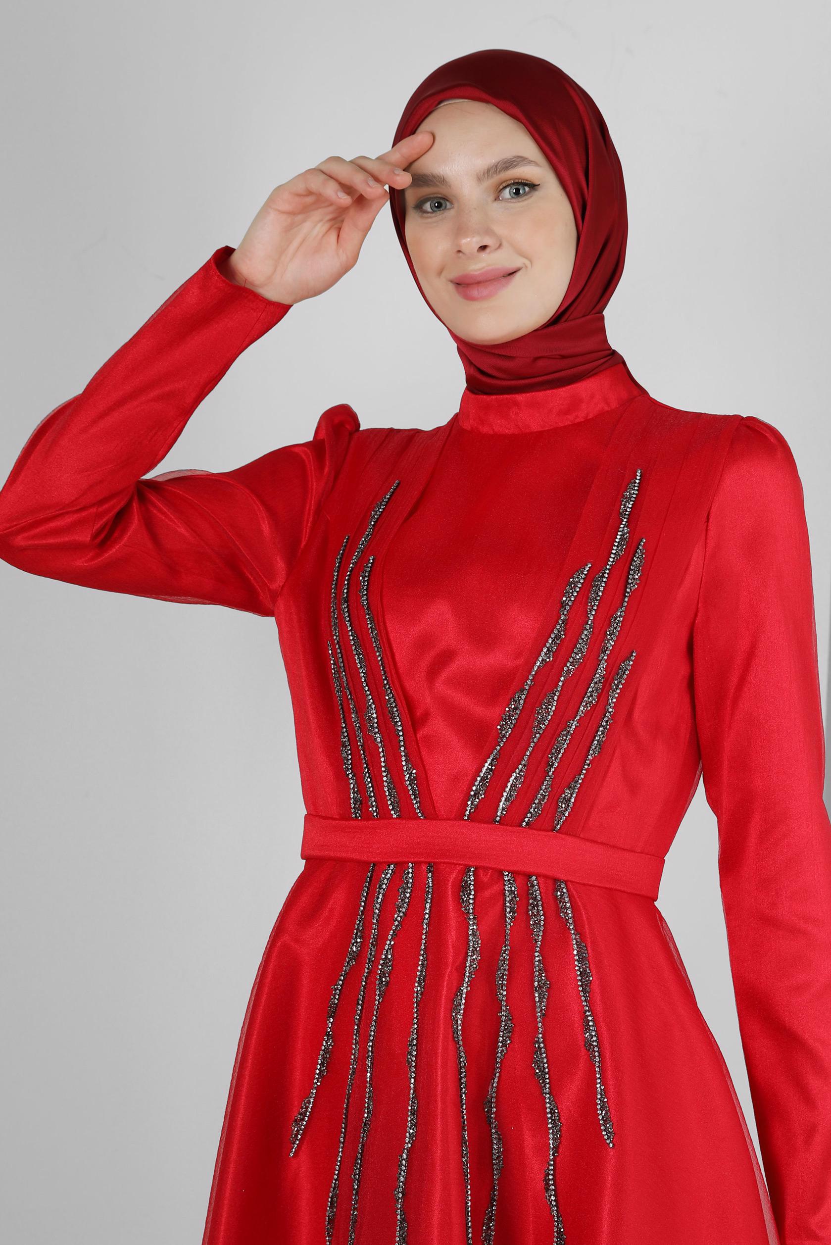 Tesettür giyim KIRMIZI DİK YAKA TAŞ BASKILI ABİYE ELBİSE 50308