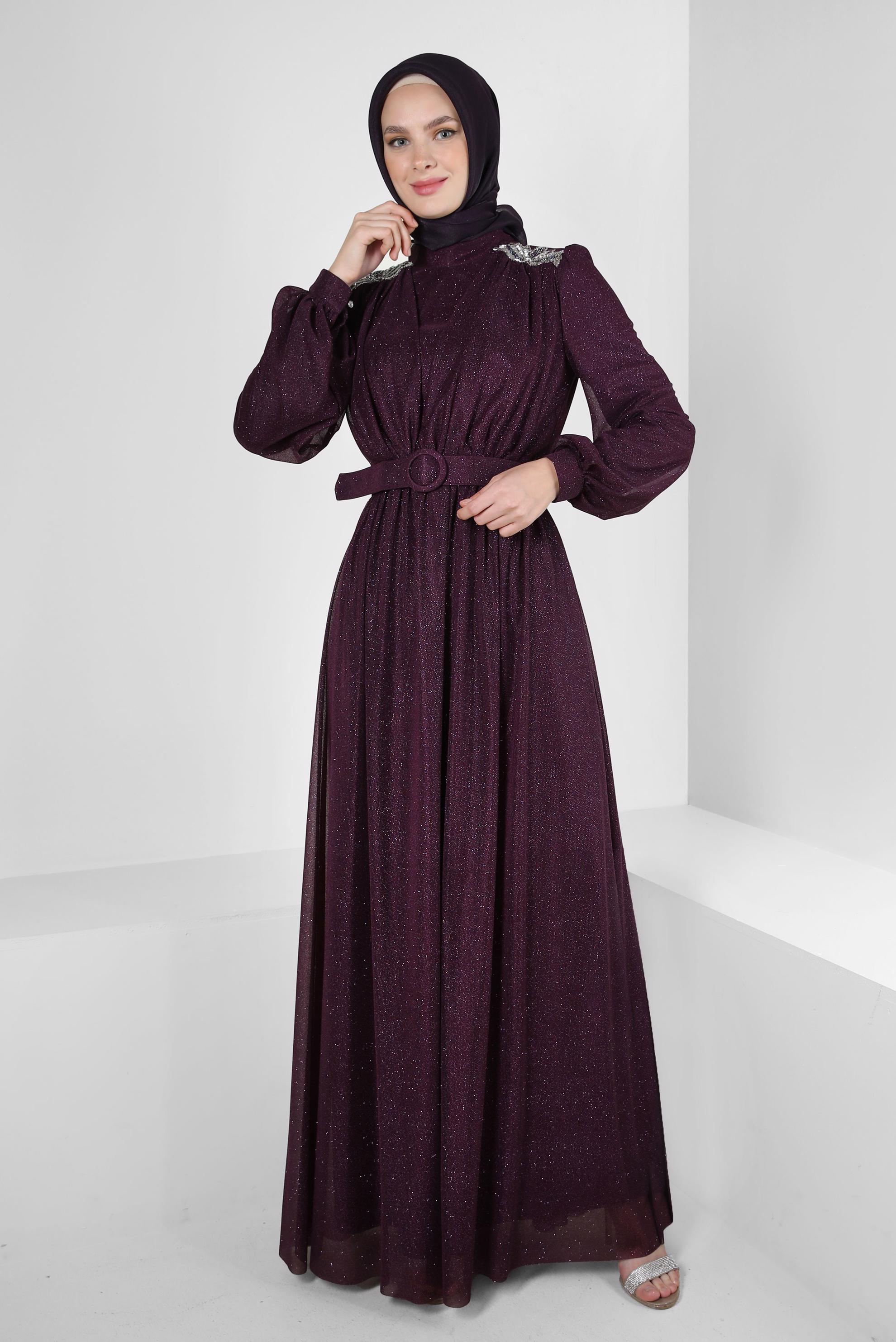 Tesettür giyim MÜRDÜM SİMLİ KEMERLİ TÜL DETAYLI ABİYE ELBİSE 50309