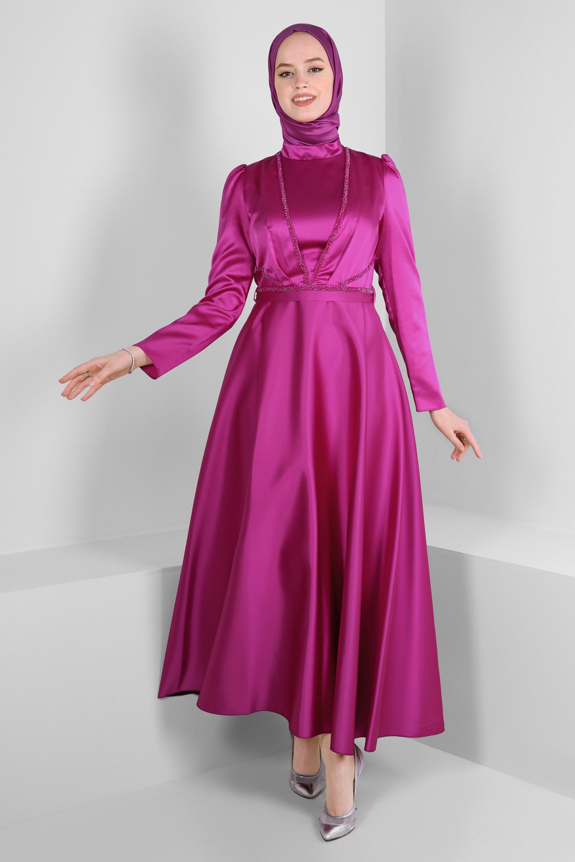 Tesettür giyim FUŞYA TAŞ İŞLEMELİ KEMERLİ SATEN ABİYE ELBİSE 50310