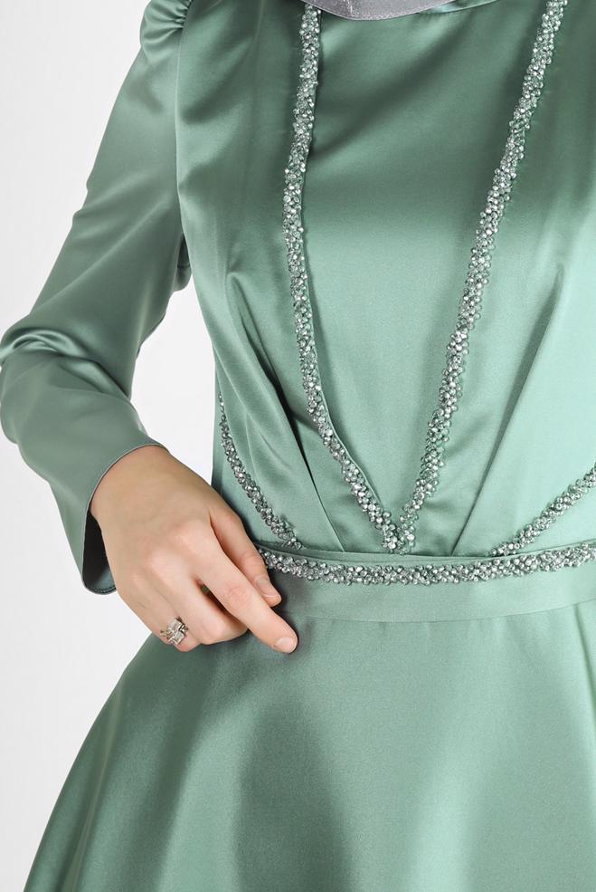 Vêtements hijab VERT ROBE DE SOIRÉE EN SATIN BRODÉ DE GEMMES 50310 - ALVİNA