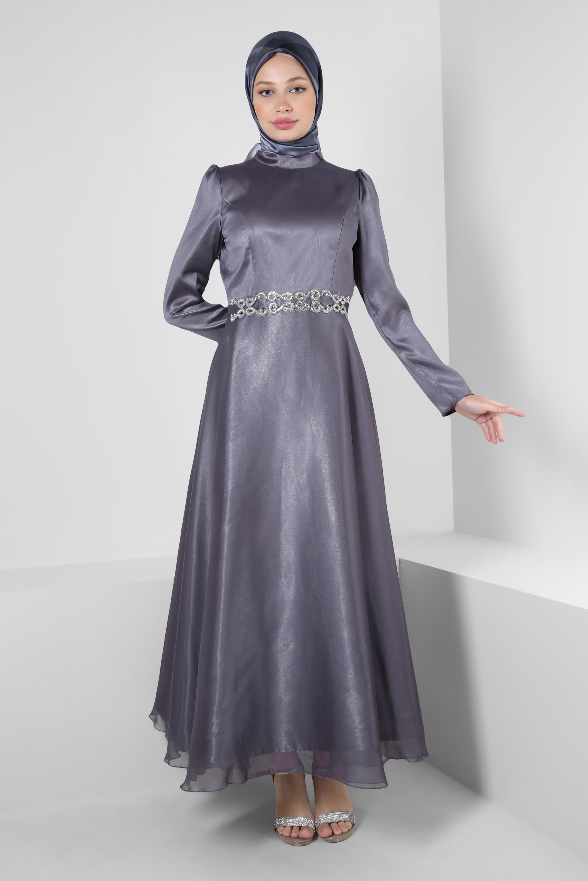 Vêtements hijab POURPRE ROBE DE SOIRÉE EN MOUSSELINE AVEC CEINTURE 50314