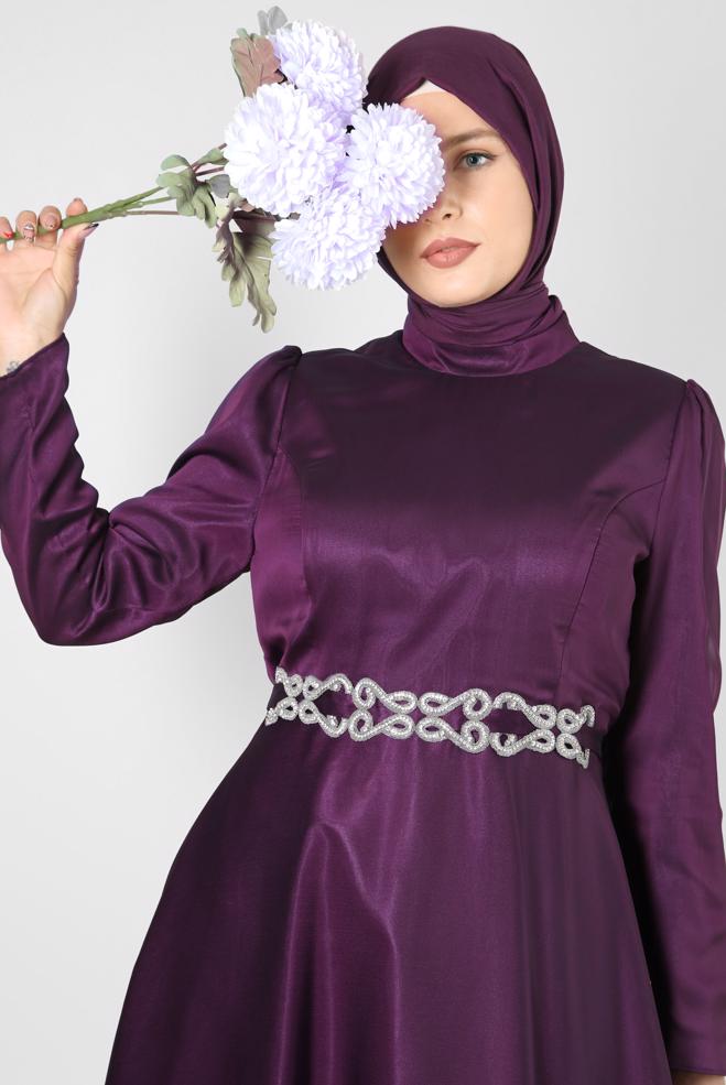 Tesettür giyim MOR KUŞAKLI TAŞ İŞLEMELİ ŞİFON ABİYE ELBİSE 50315 - ALVİNA