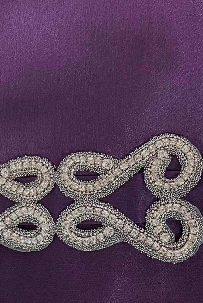 Tesettür giyim MOR KUŞAKLI TAŞ İŞLEMELİ ŞİFON ABİYE ELBİSE 50315 - ALVİNA