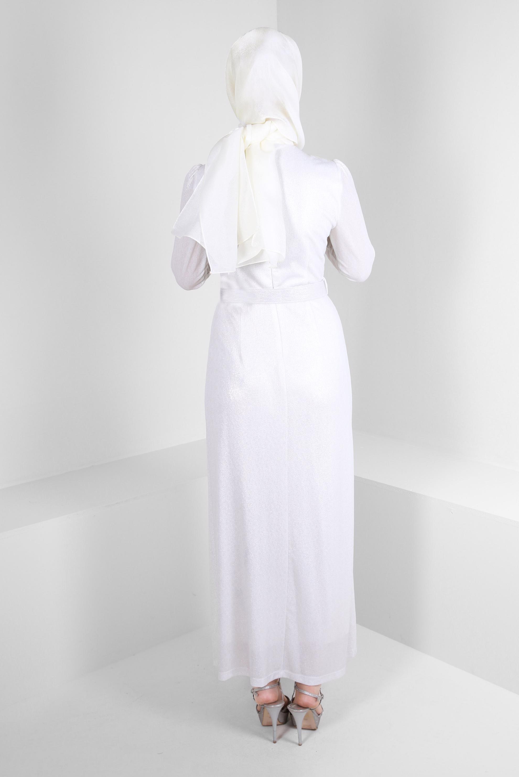 Tesettür giyim BEJ YAKASI TAŞLI KEMERLİ ABİYE ELBİSE 50316