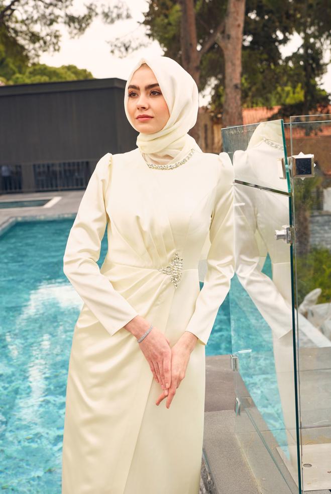 Hijab-Kleidung WEISS TAŞ DETAYLI SATEN ABİYE ELBİSE 50318 - ALVİNA