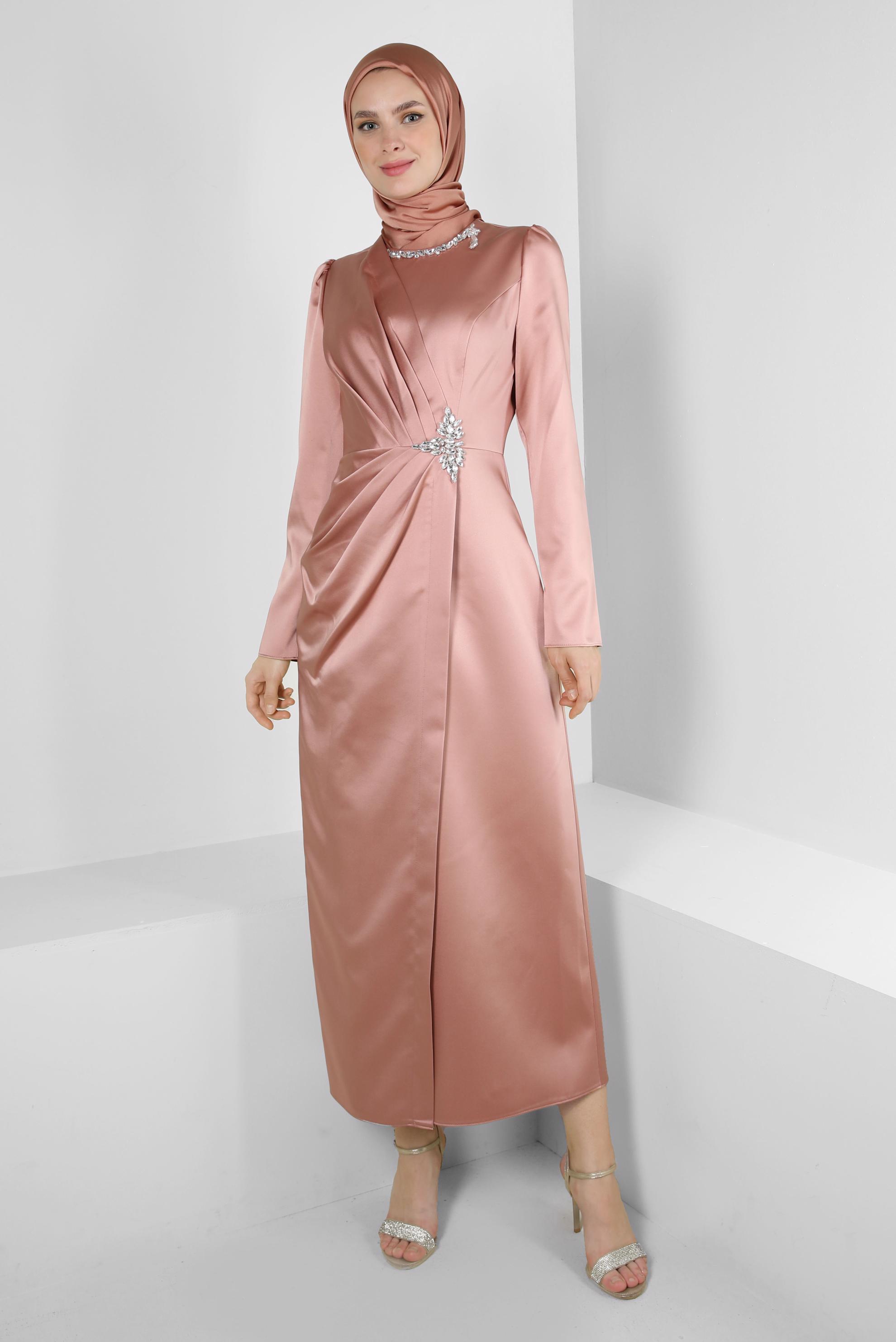 Tesettür giyim PUDRA TAŞ DETAYLI SATEN ABİYE ELBİSE 50318