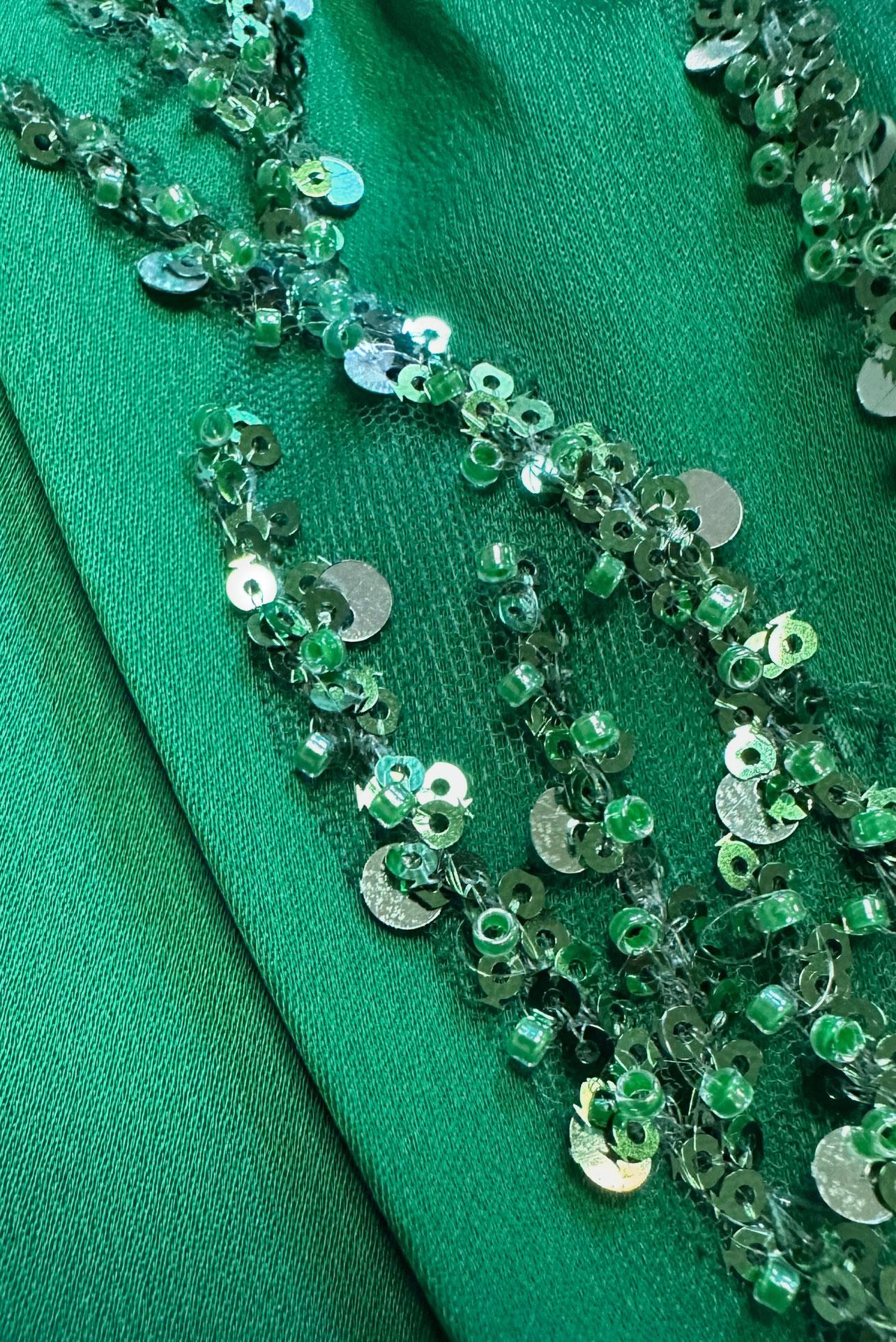 Vêtements hijab VERT ROBE DE SOIRÉE EN SATIN À SEQUINS 50319